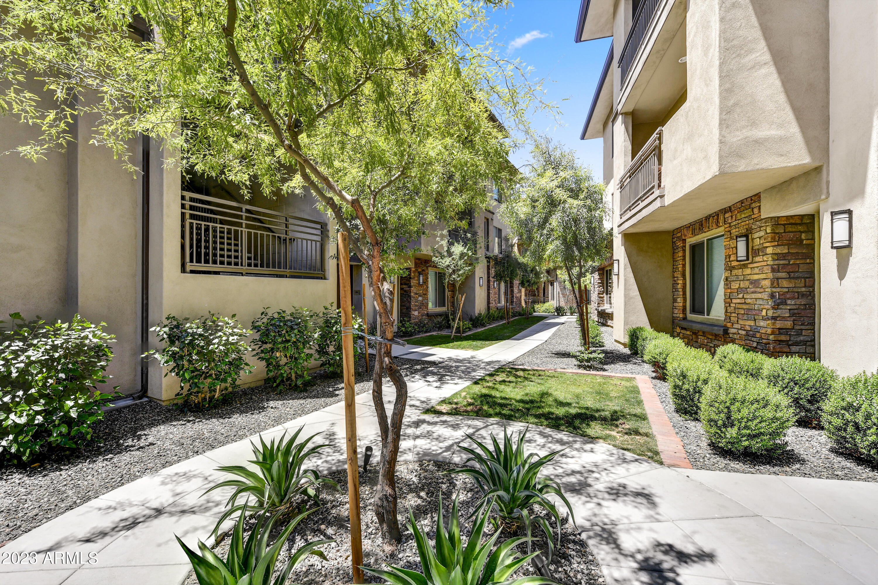 17850 N 68TH Street Unit: 2072