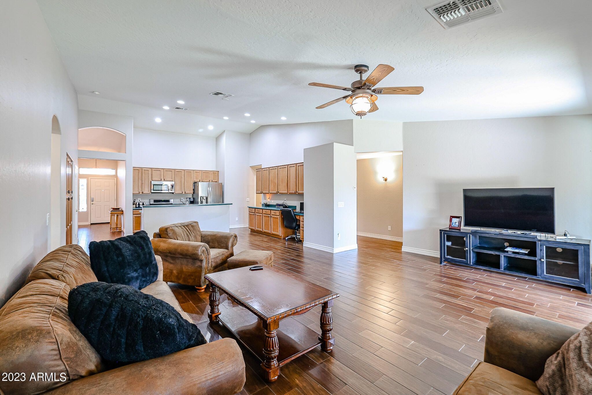 14909 W CAMERON Drive
