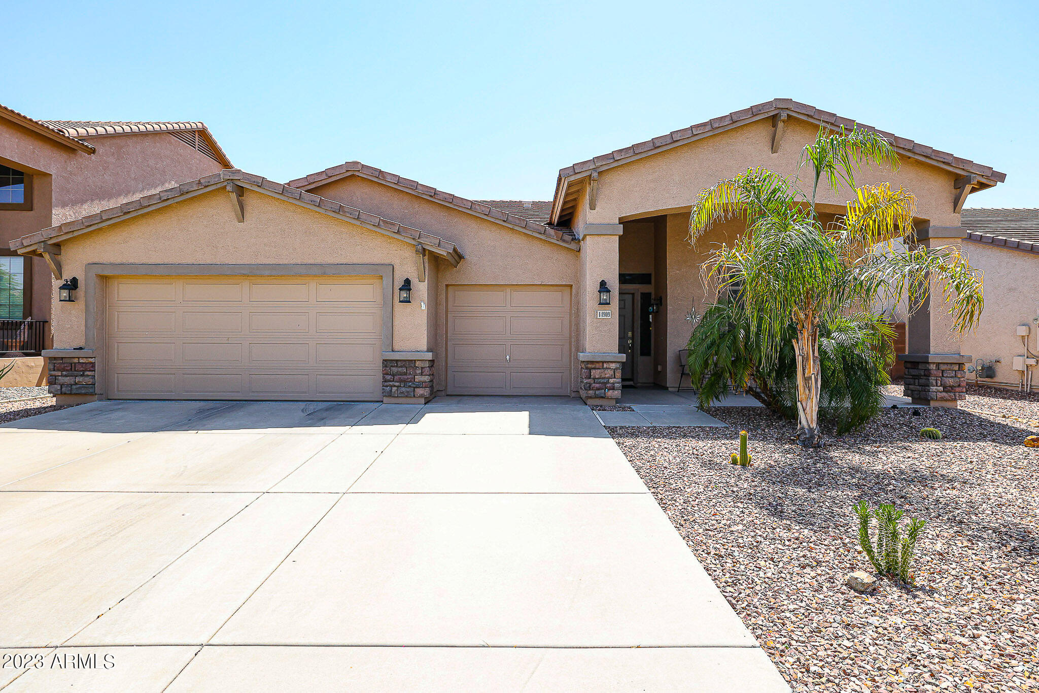 14909 W CAMERON Drive