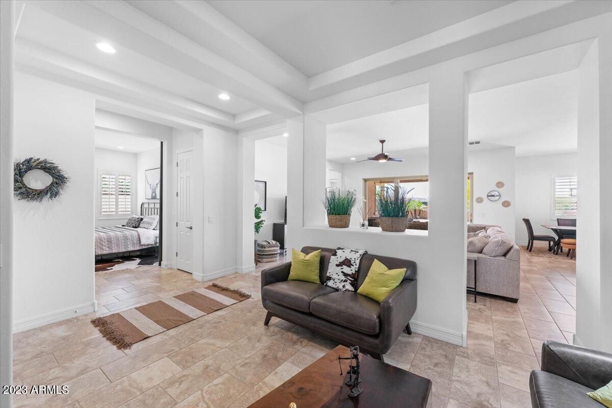 5730 S ARCHER --