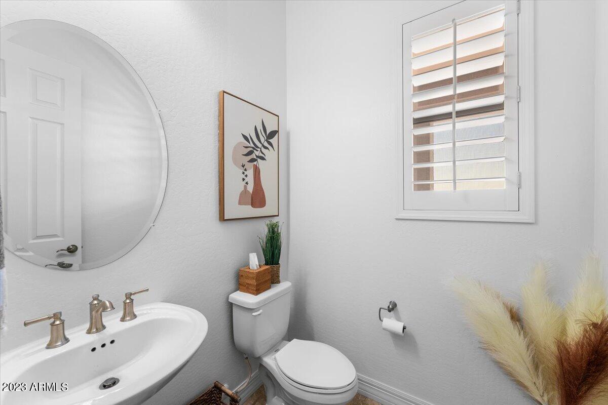 5730 S ARCHER --