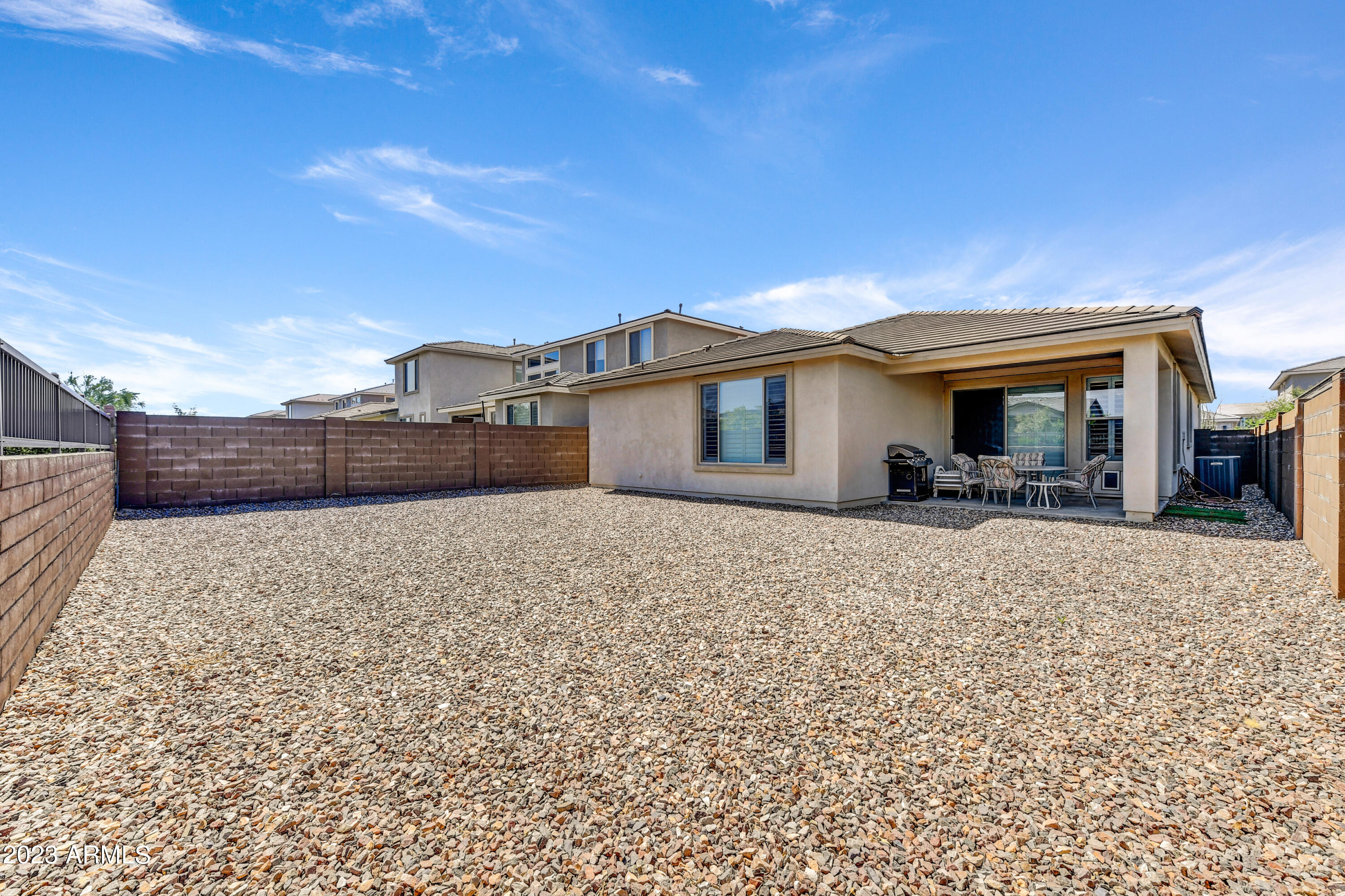 2942 E SANDS Drive