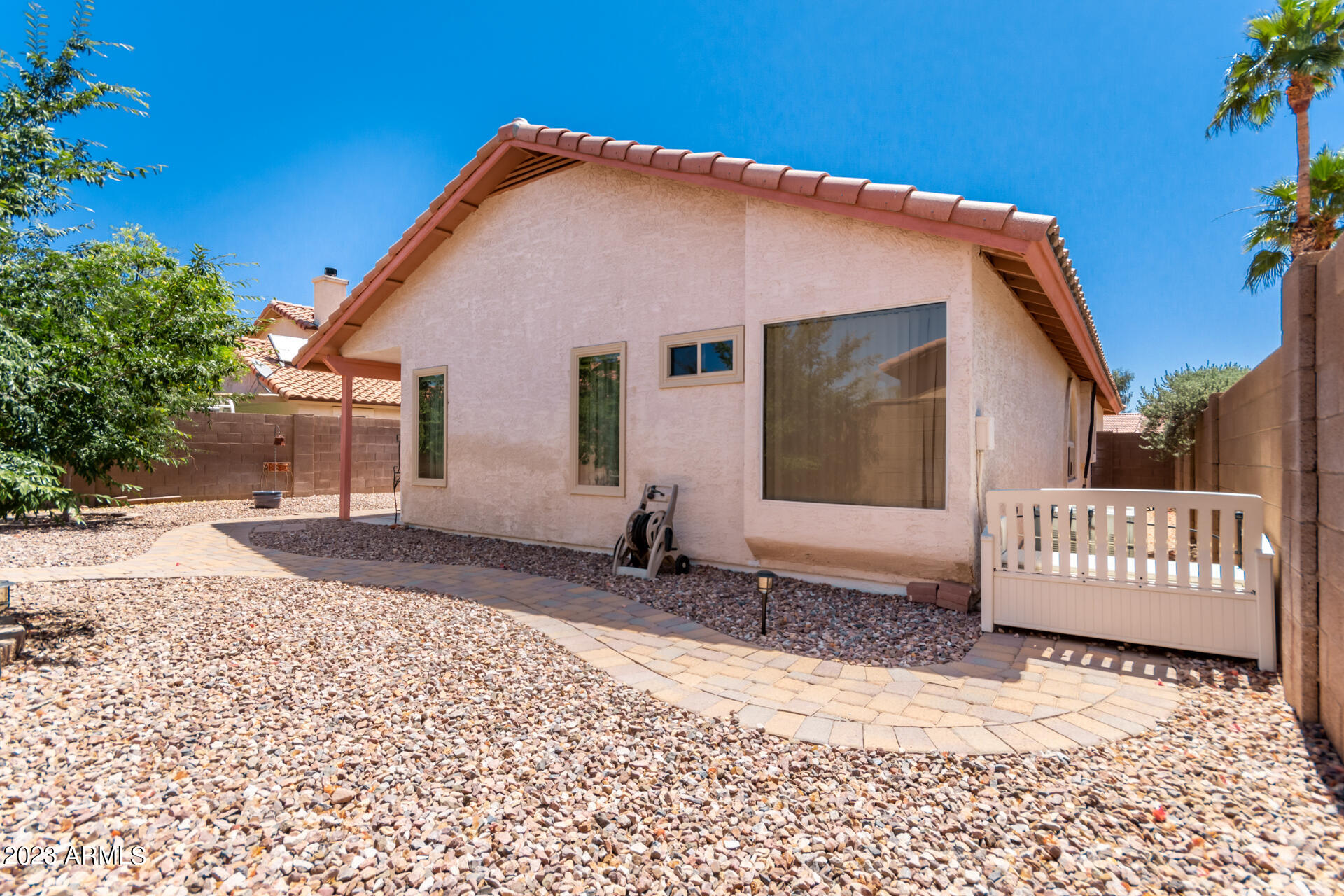3944 E SOUTH FORK Drive