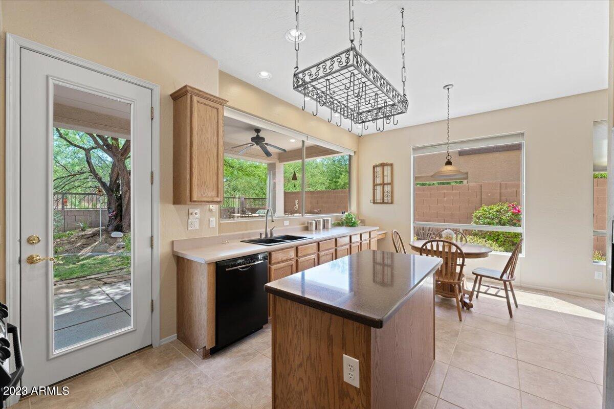 3329 N BRIGHTON --