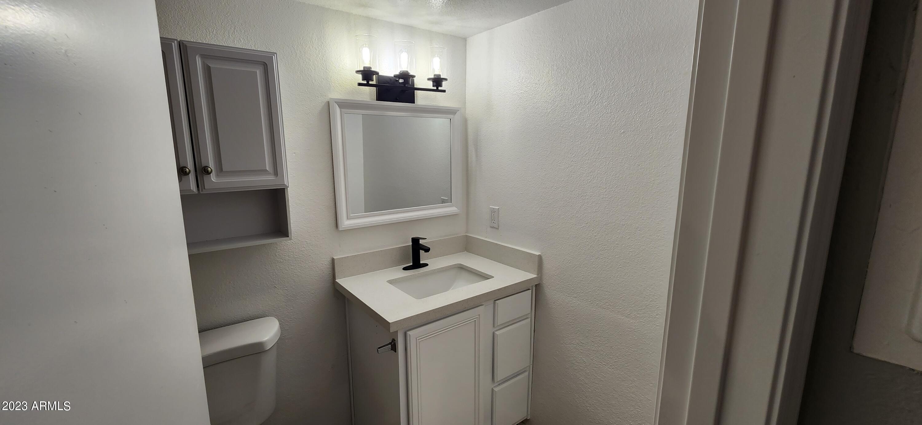1130 E BUTLER Drive Unit: D1