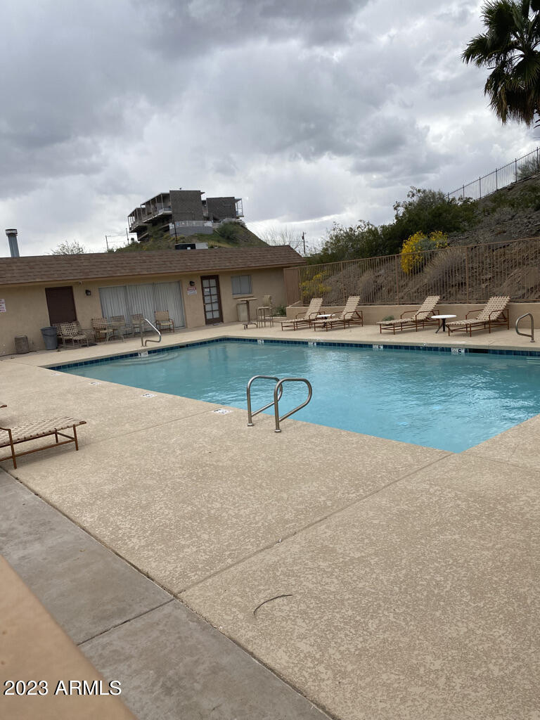 1130 E BUTLER Drive Unit: D1