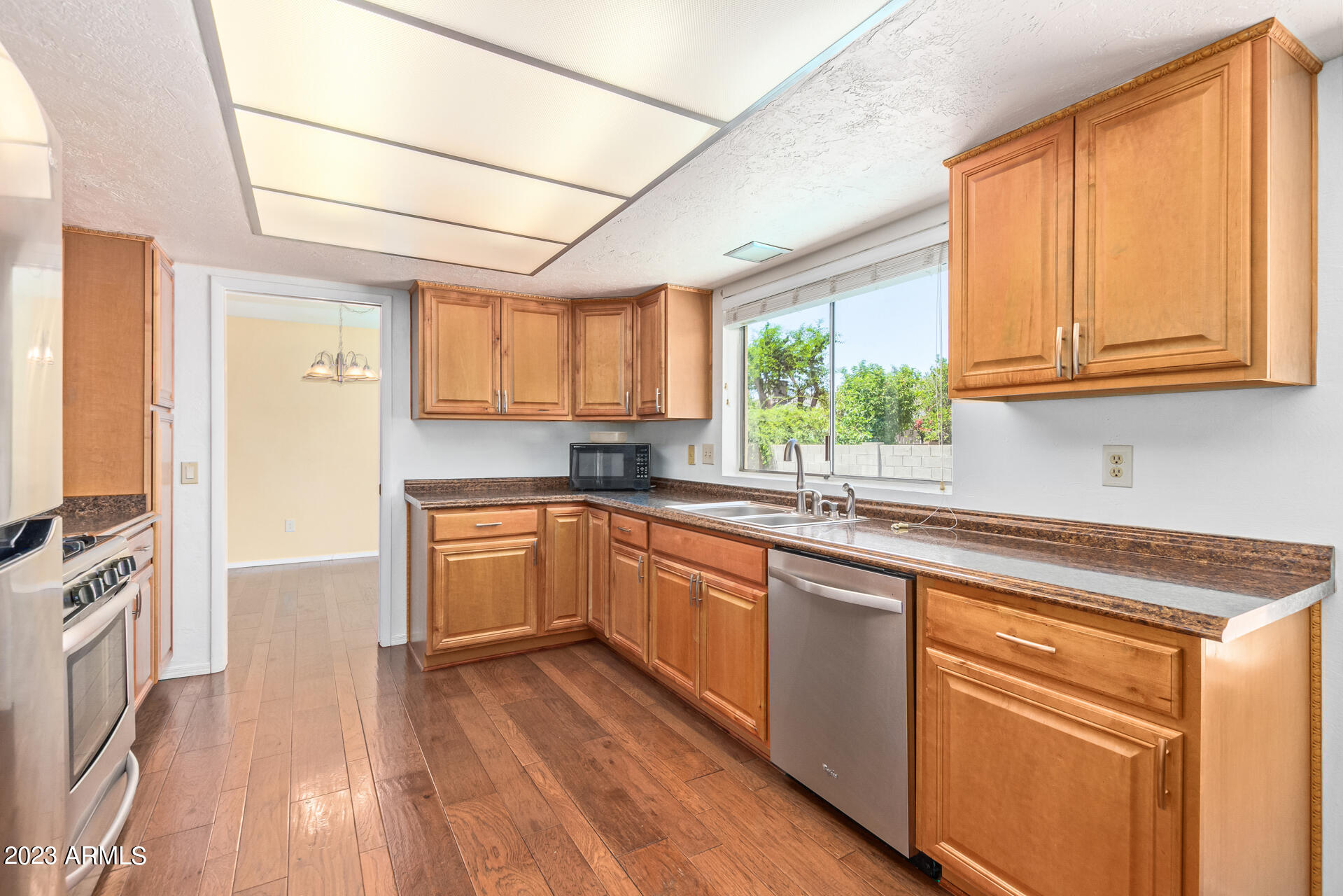 2428 W Acoma Drive