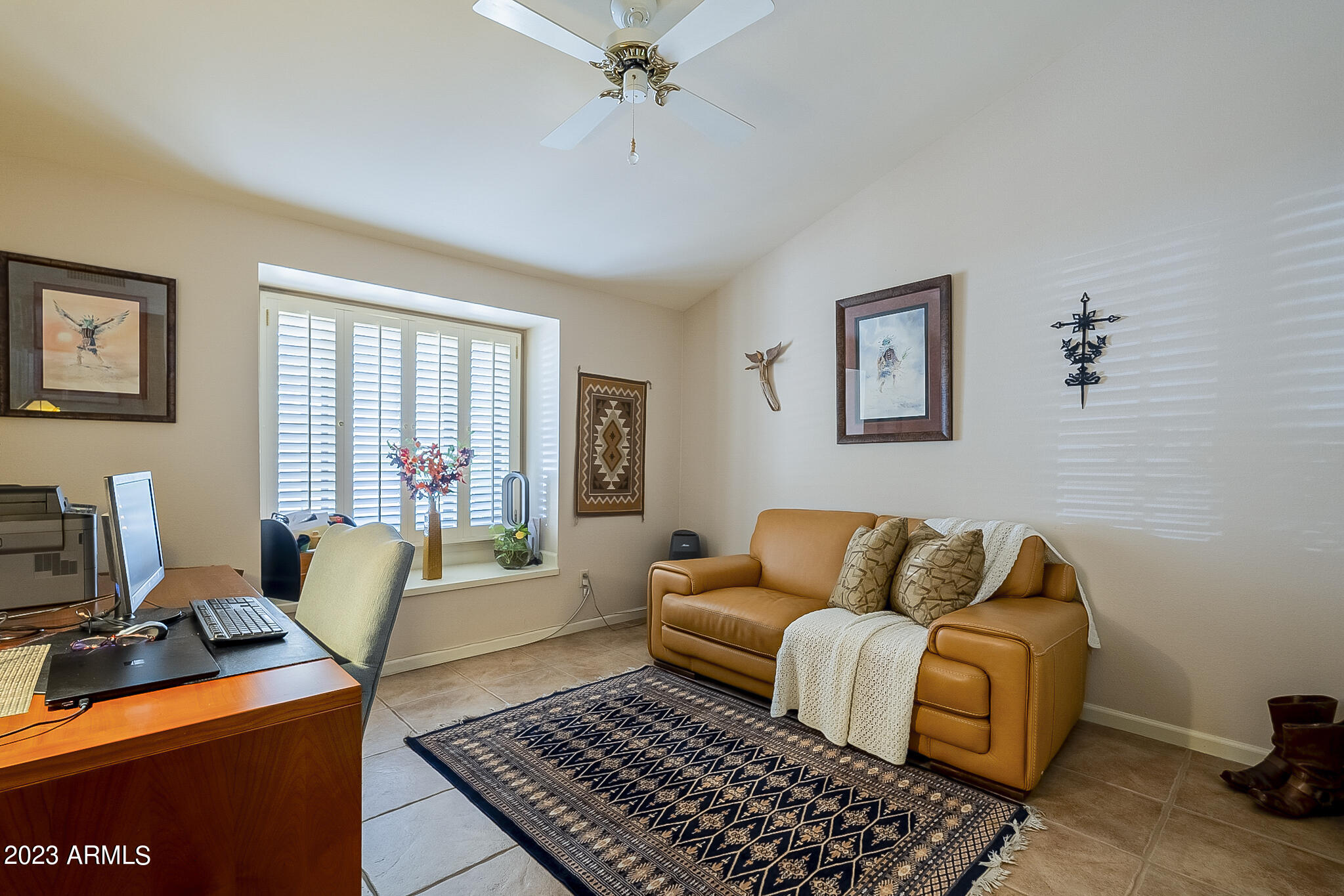 1631 E Cactus Wren Drive