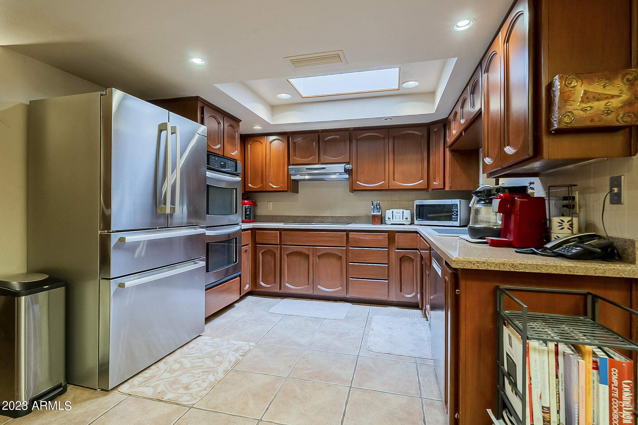 1631 E Cactus Wren Drive
