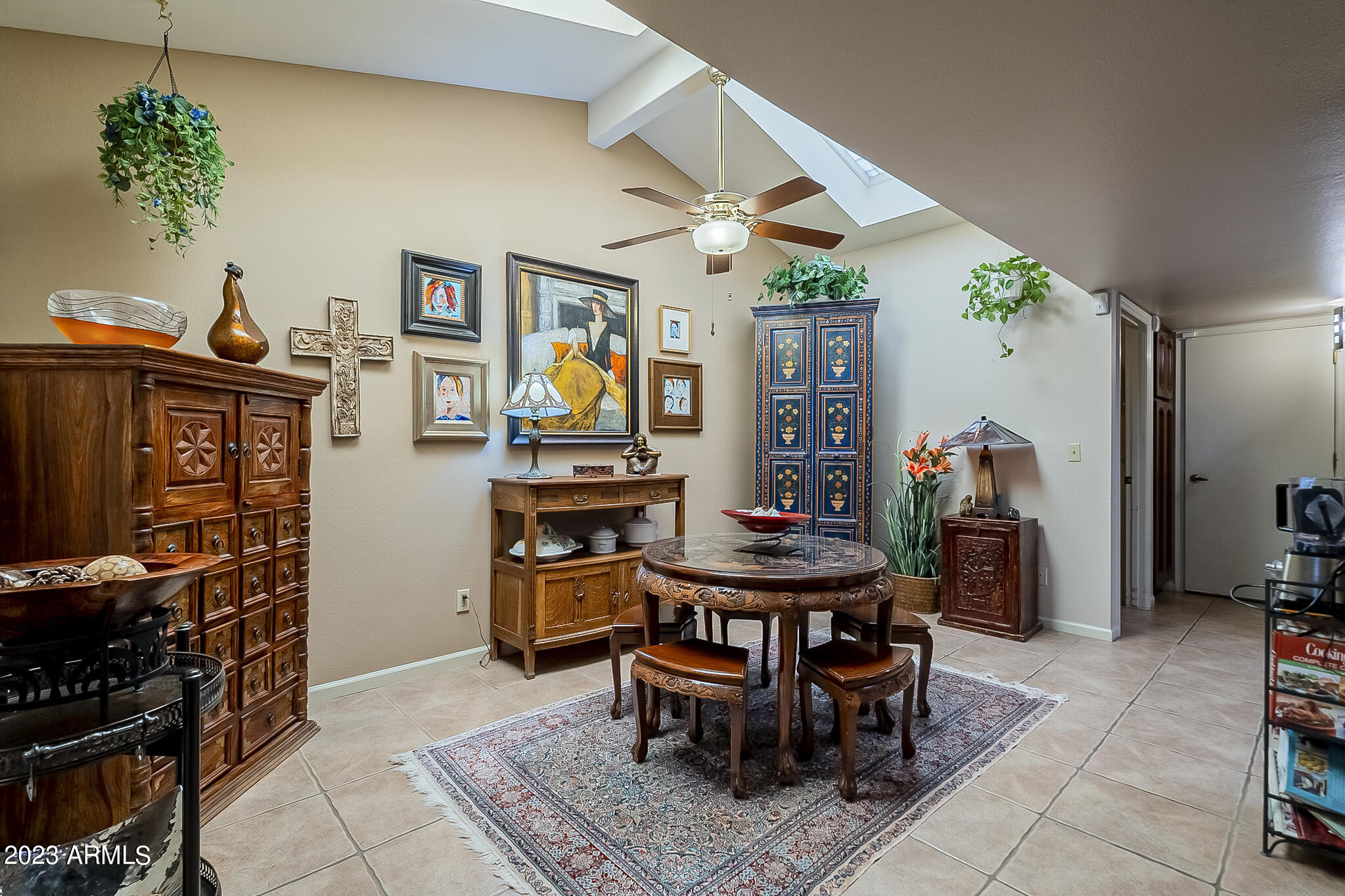 1631 E Cactus Wren Drive