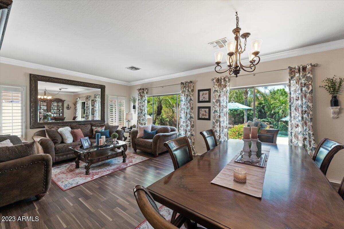 4481 E LANTERN Place