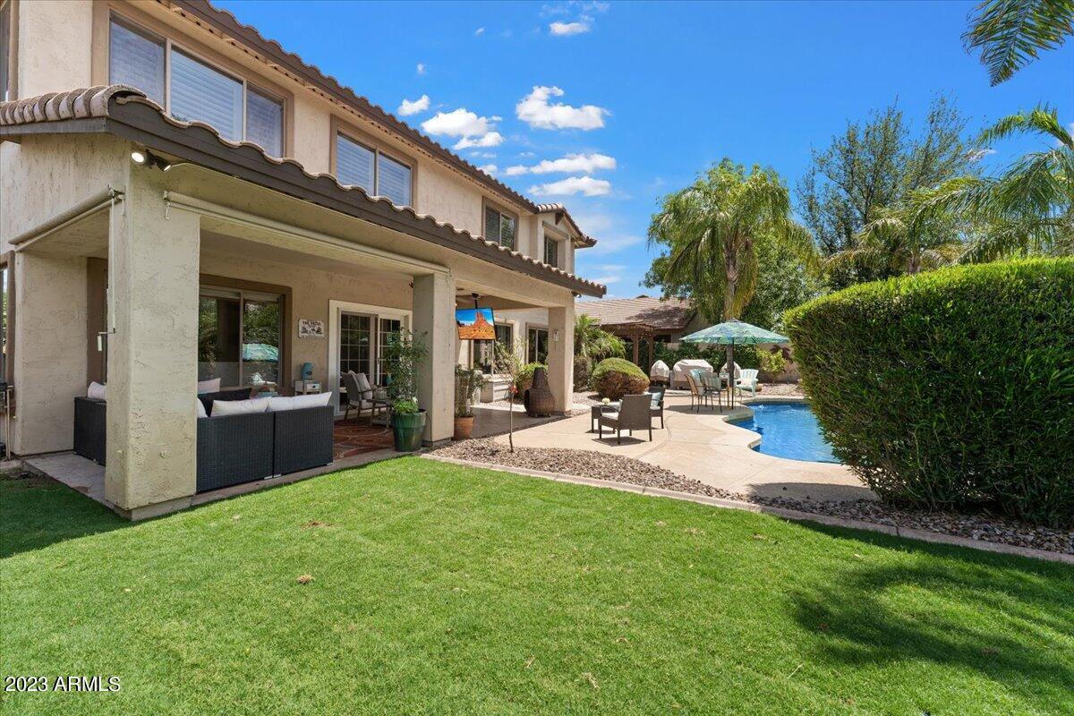 4481 E LANTERN Place
