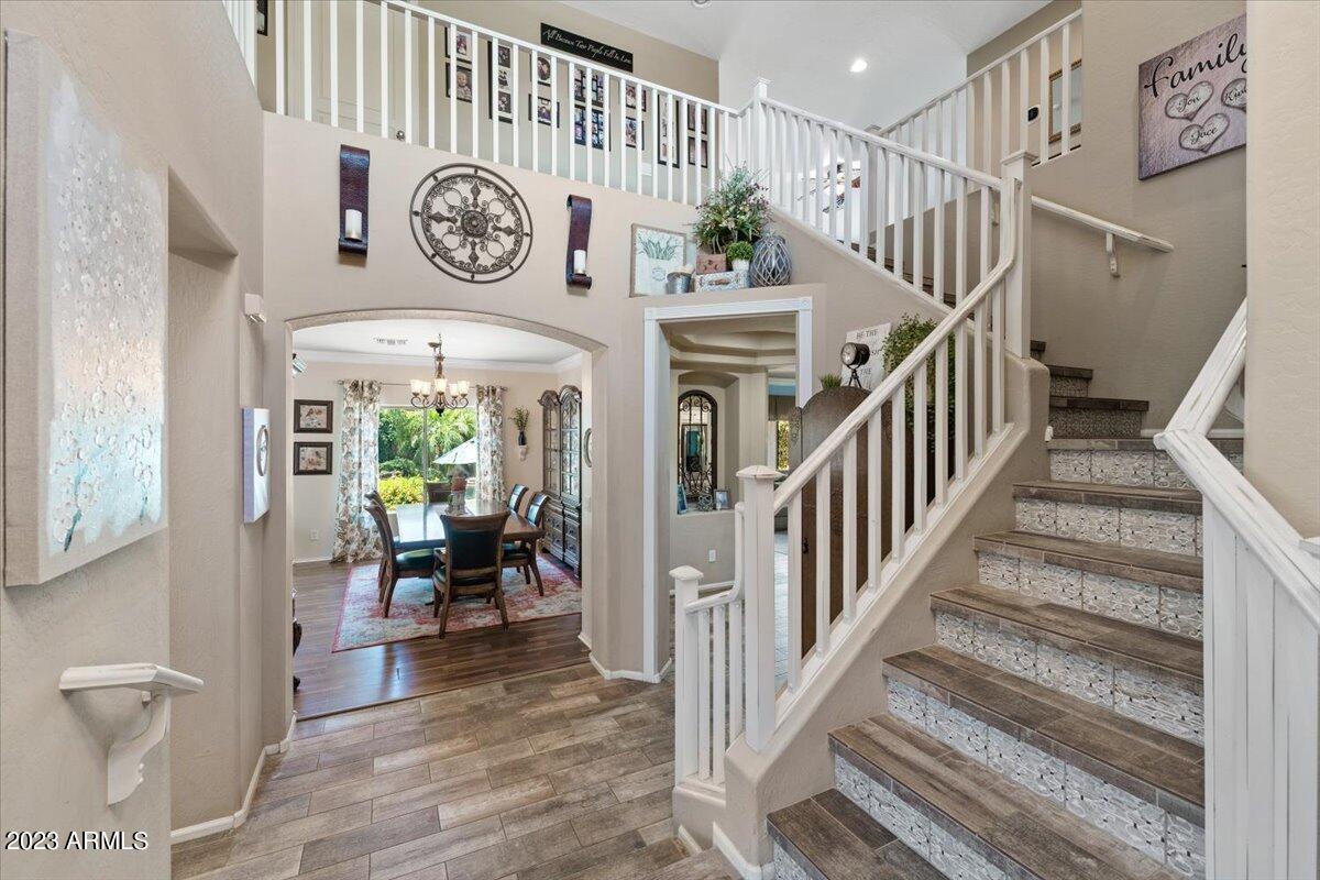 4481 E LANTERN Place