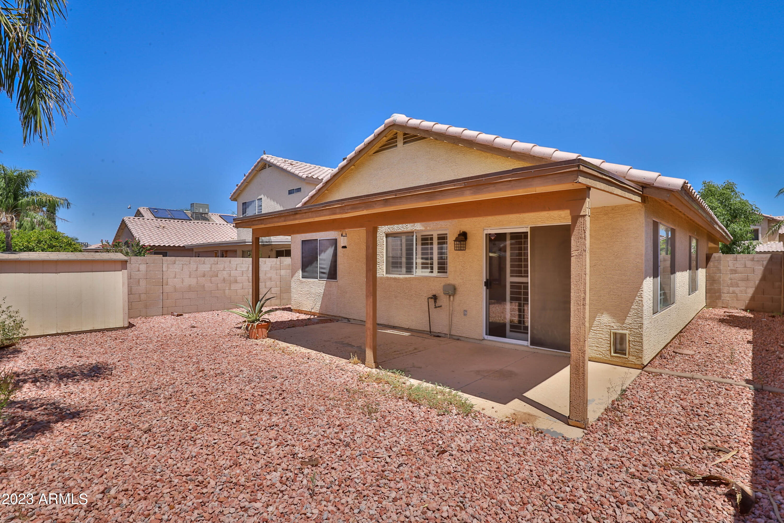 3919 E ROSEMONTE Drive