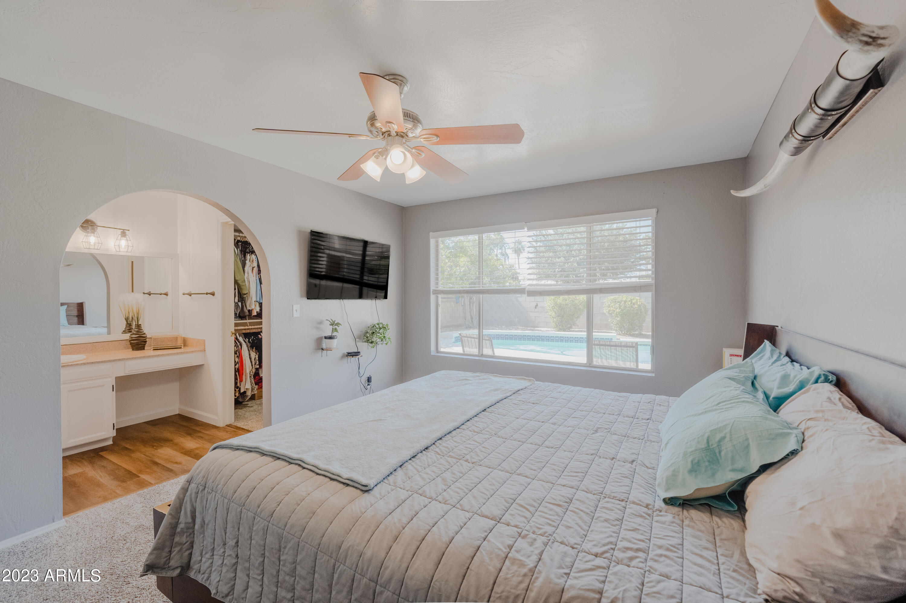 2220 W PALOMINO Drive