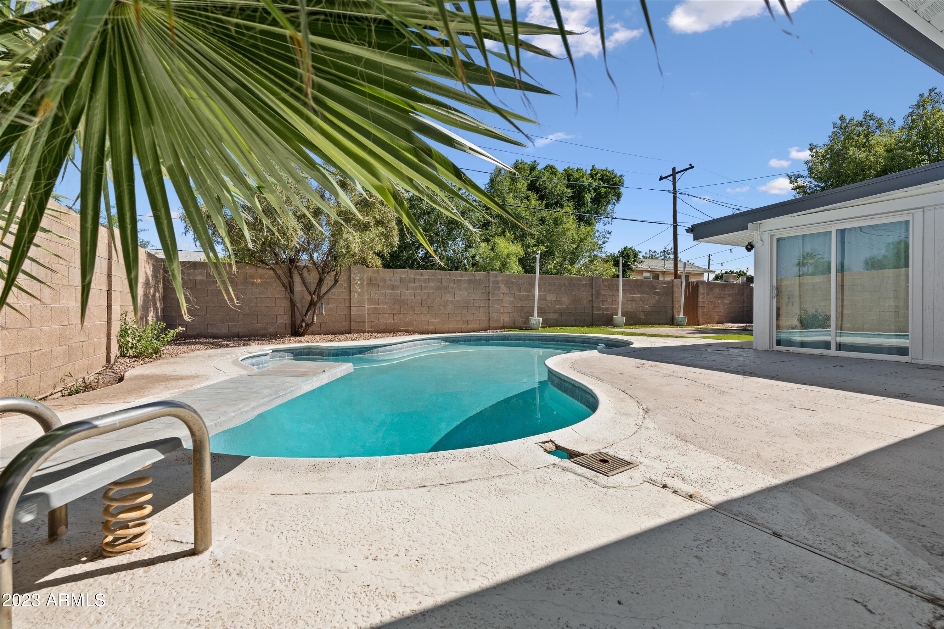 4839 E GRANADA Road