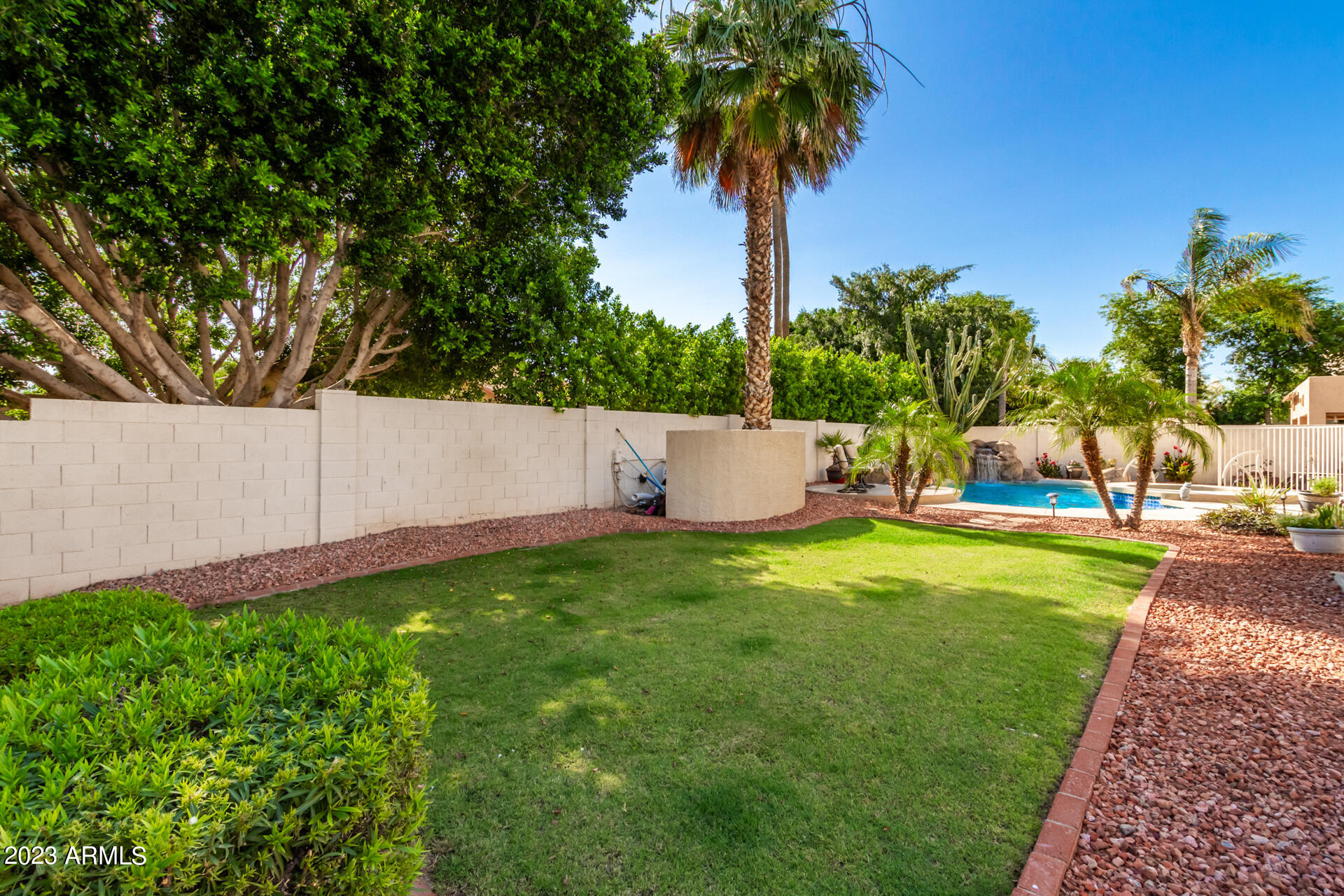 7703 W WESCOTT Drive