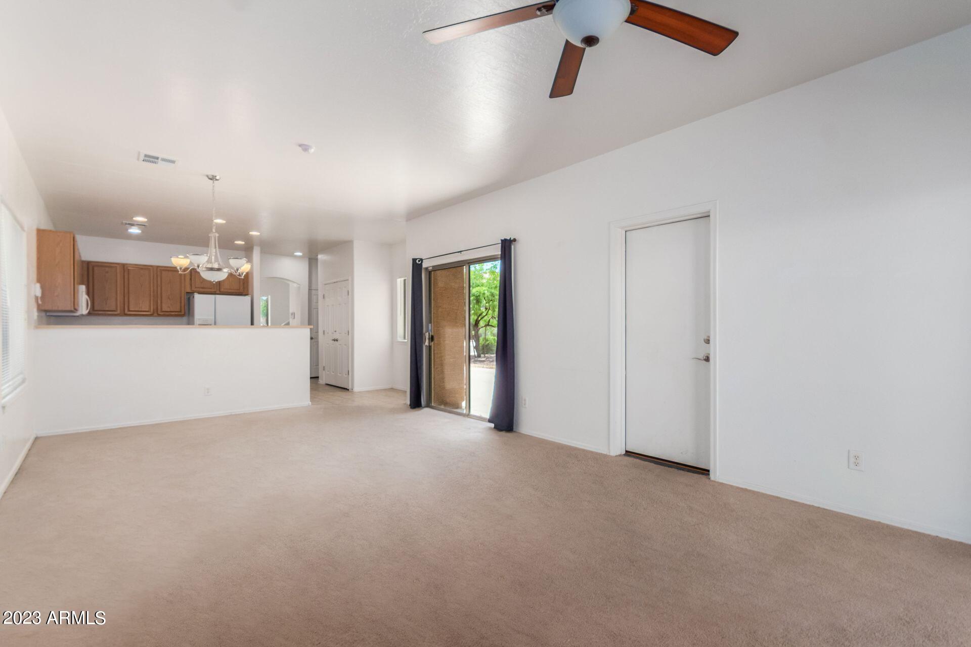 5812 S 10TH Drive