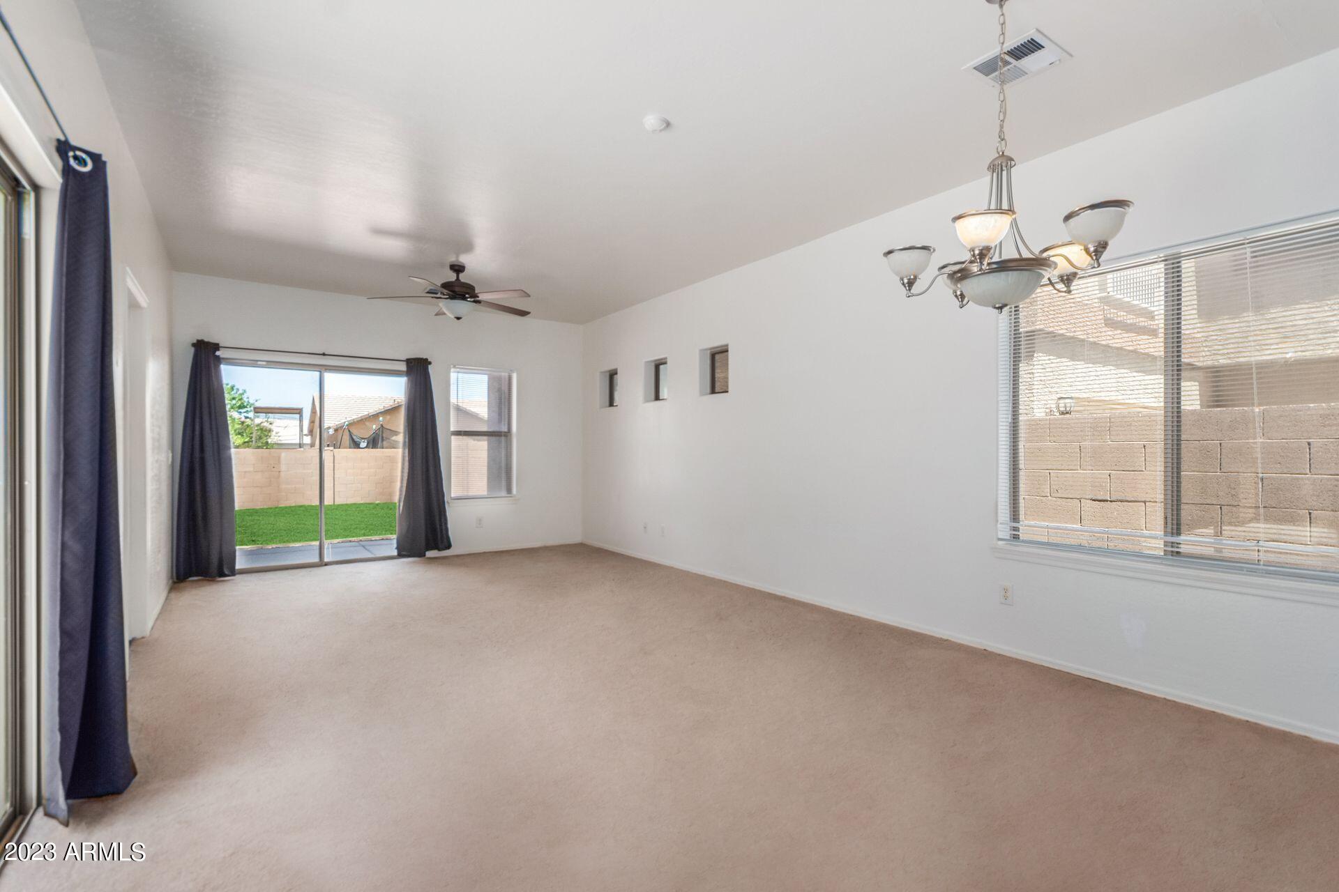 5812 S 10TH Drive