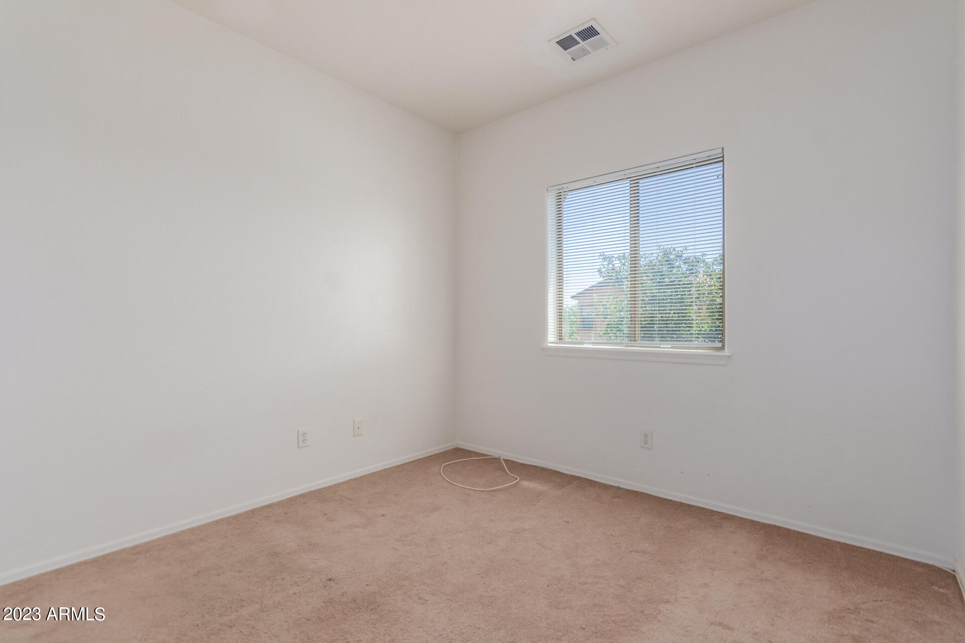 5812 S 10TH Drive