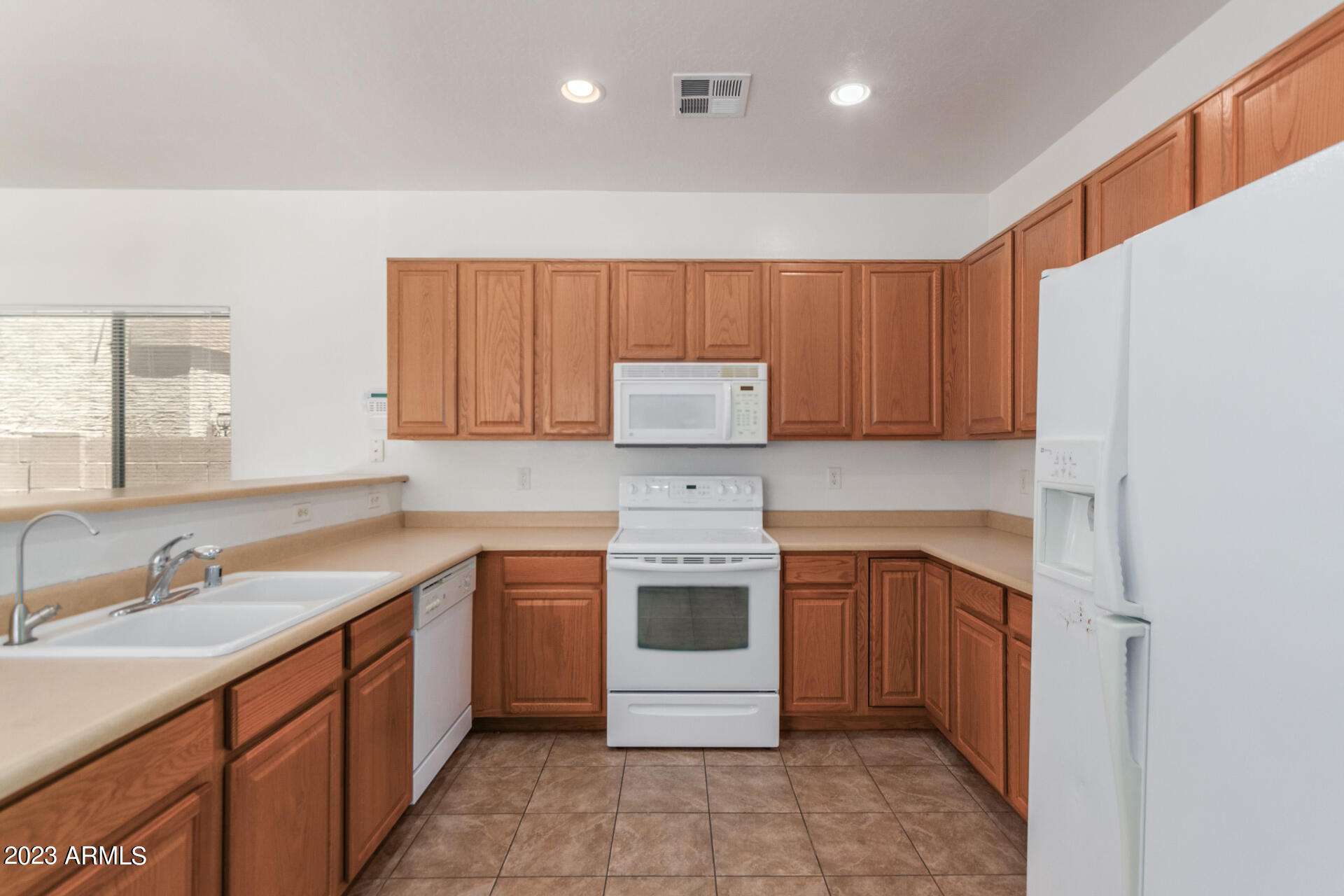 5812 S 10TH Drive