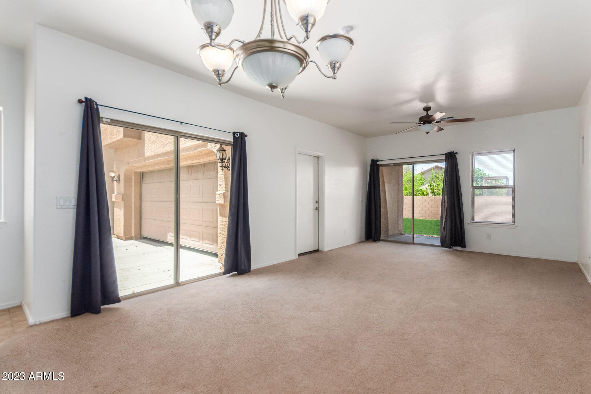 5812 S 10TH Drive