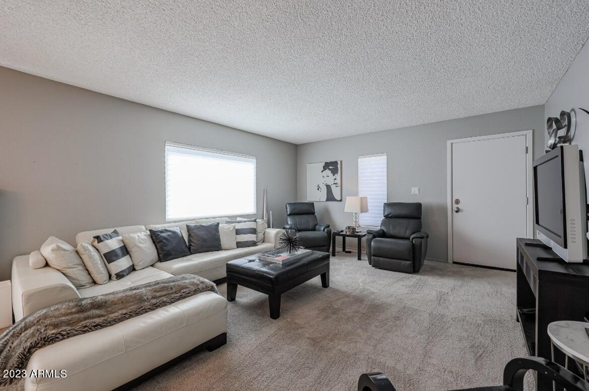1916 W MORNINGSIDE Drive Unit: 101