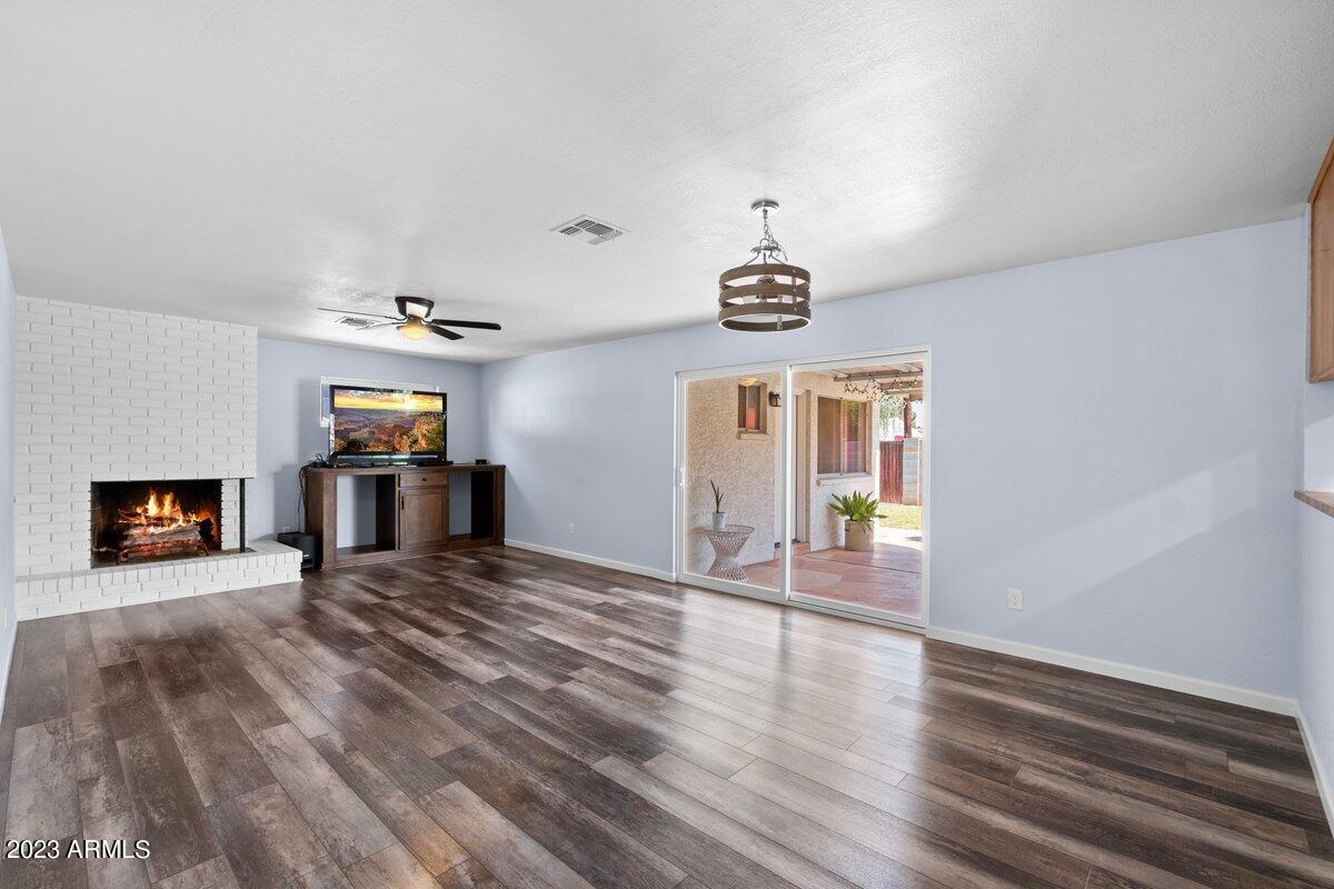 112 E CAIRO Drive