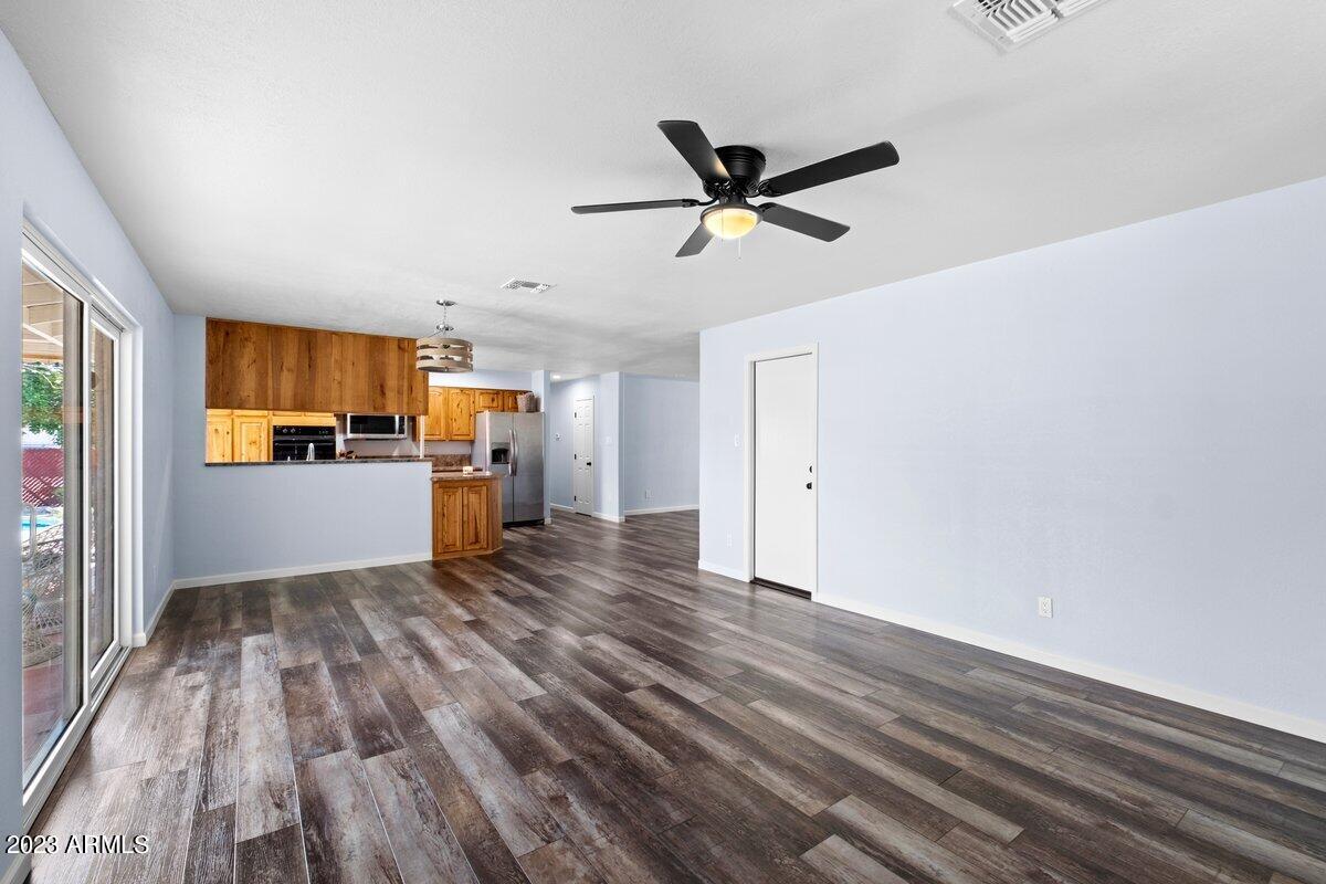 112 E CAIRO Drive