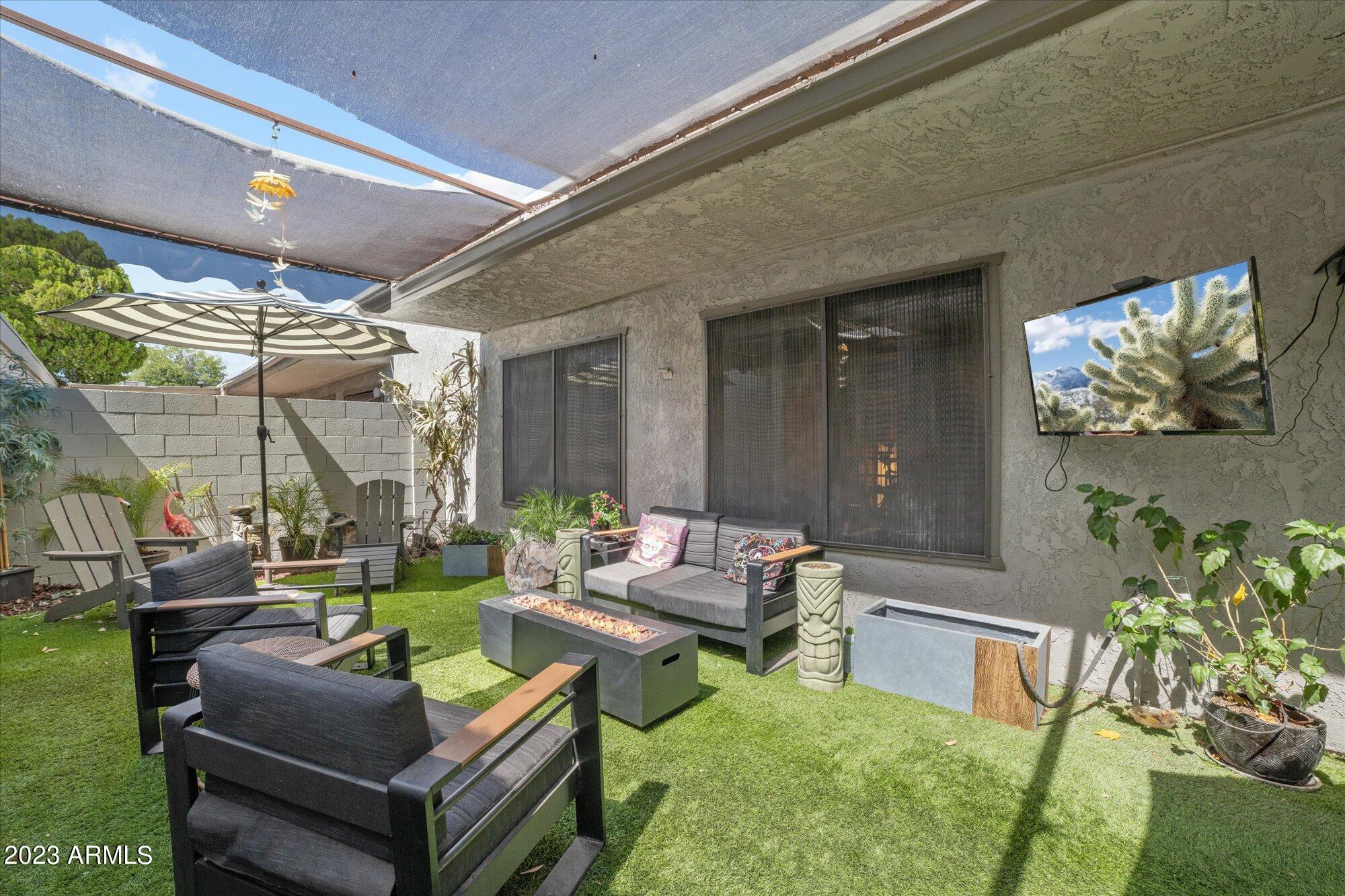 8847 N NEW WORLD Drive