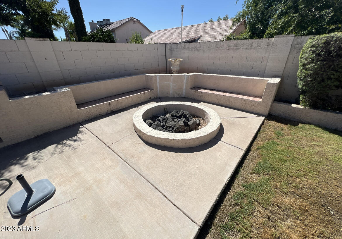 4132 E ENCINAS Avenue