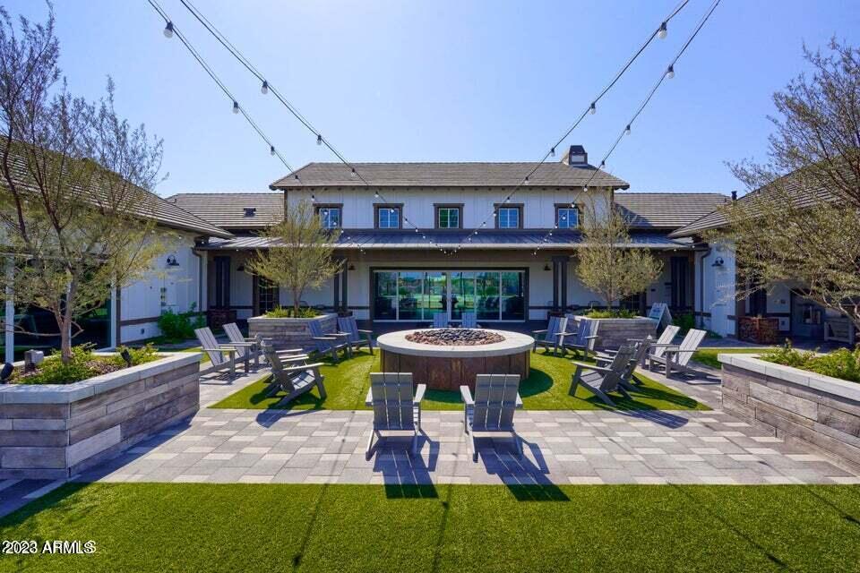 14112 W ALEXANDRIA Way