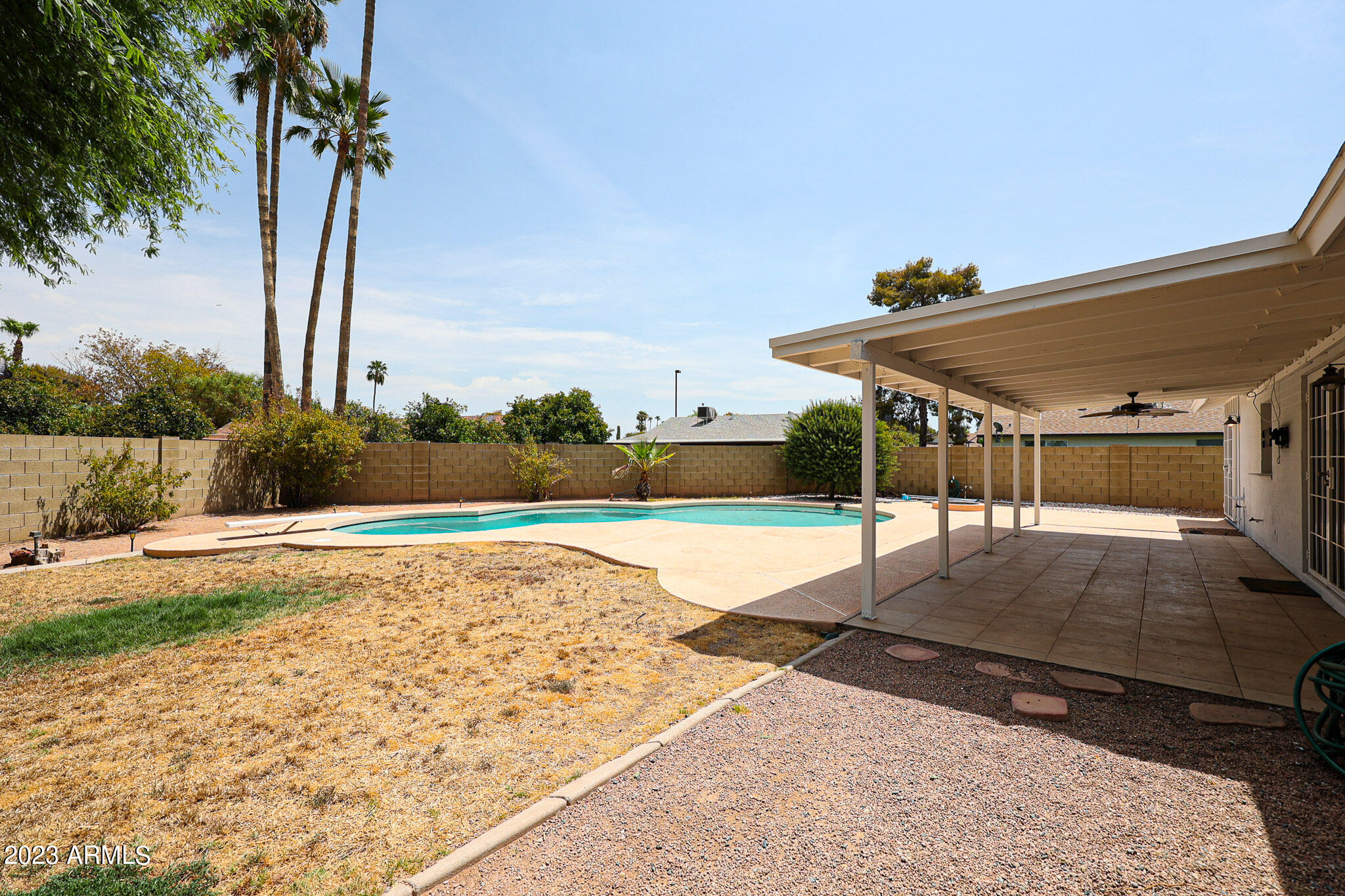 2518 W JAVELINA Avenue