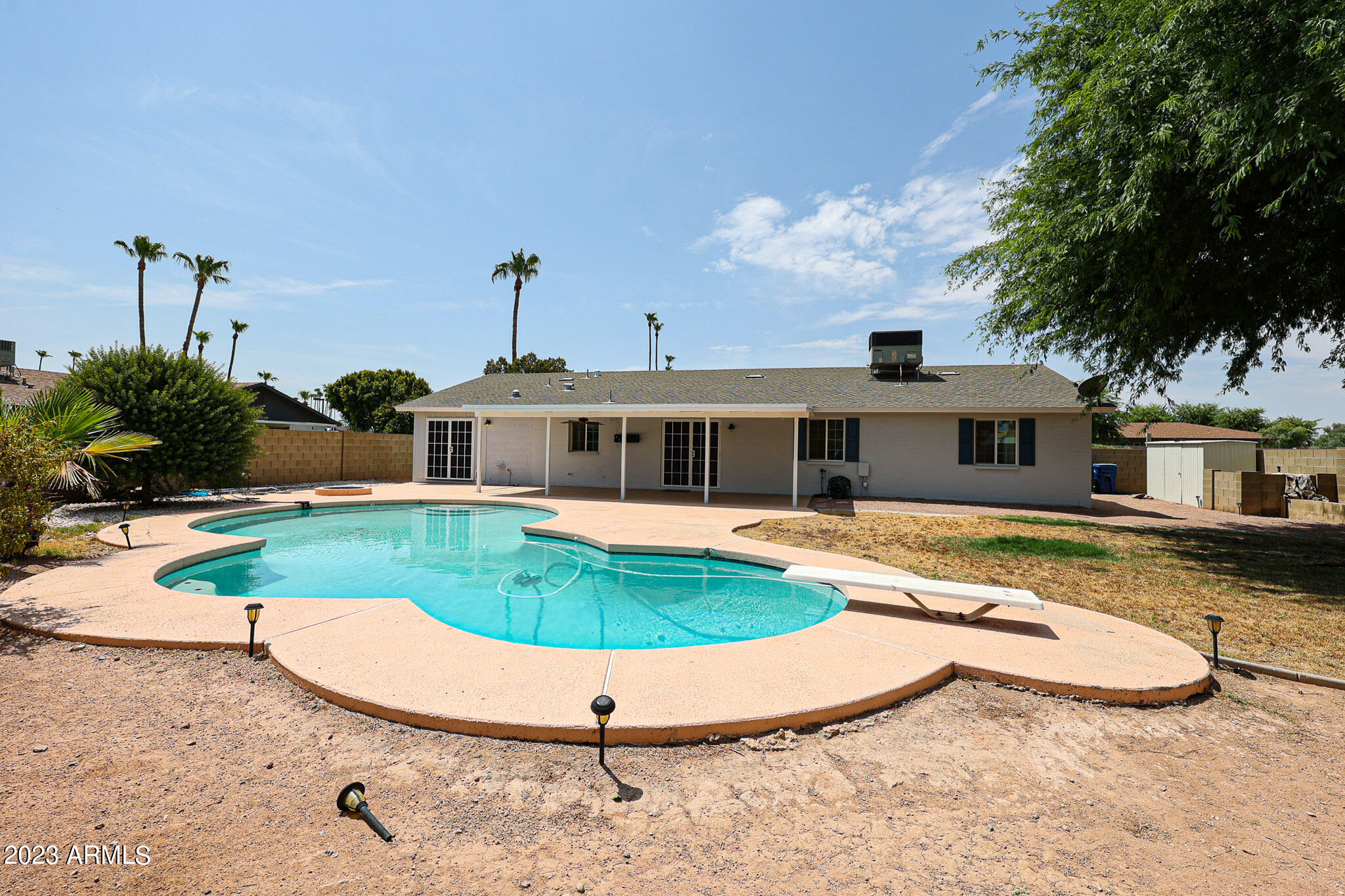 2518 W JAVELINA Avenue