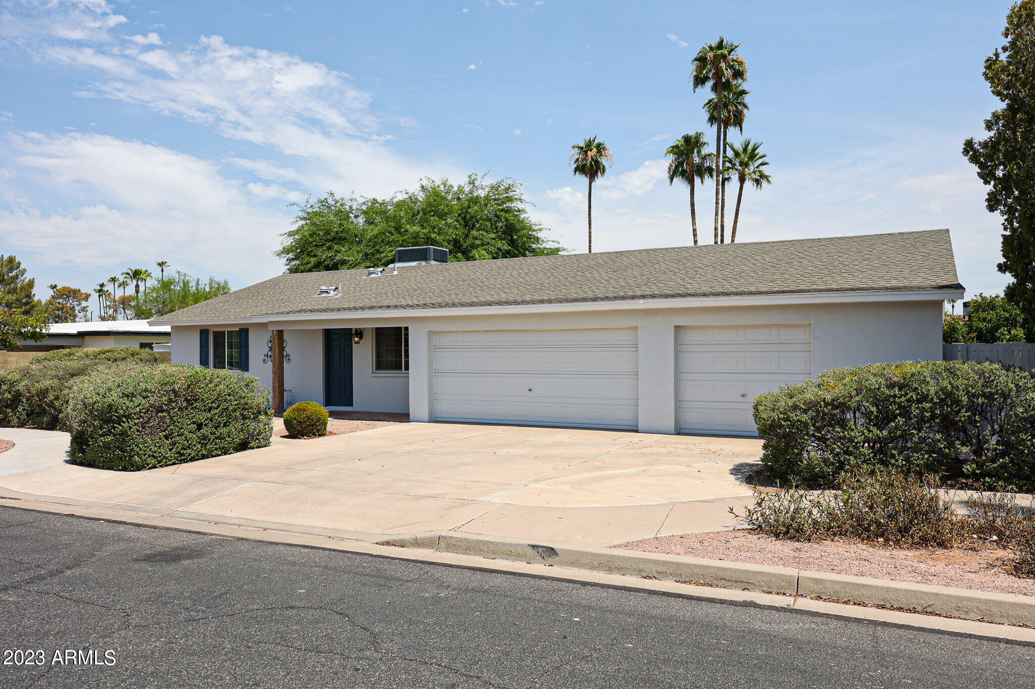2518 W JAVELINA Avenue