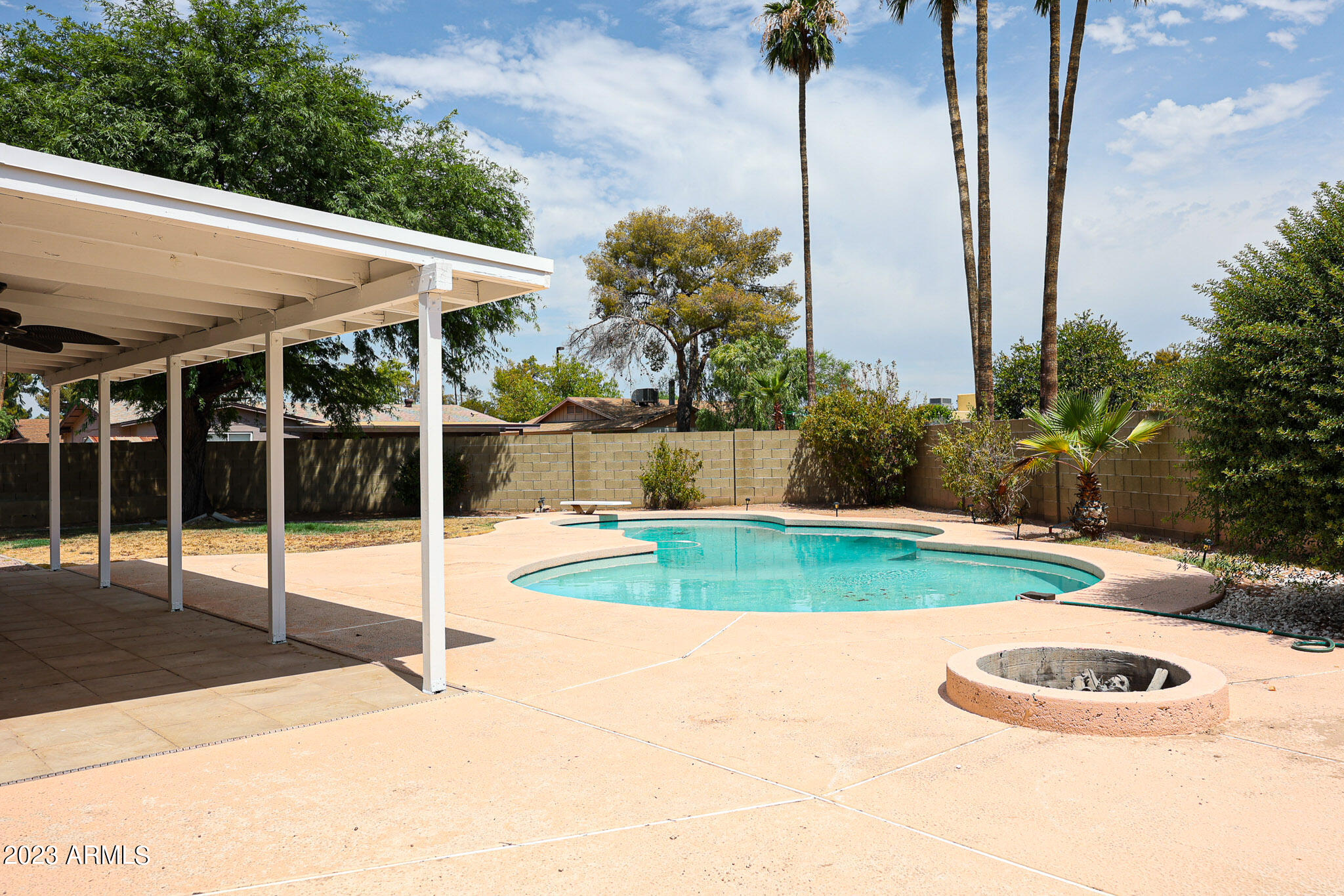 2518 W JAVELINA Avenue