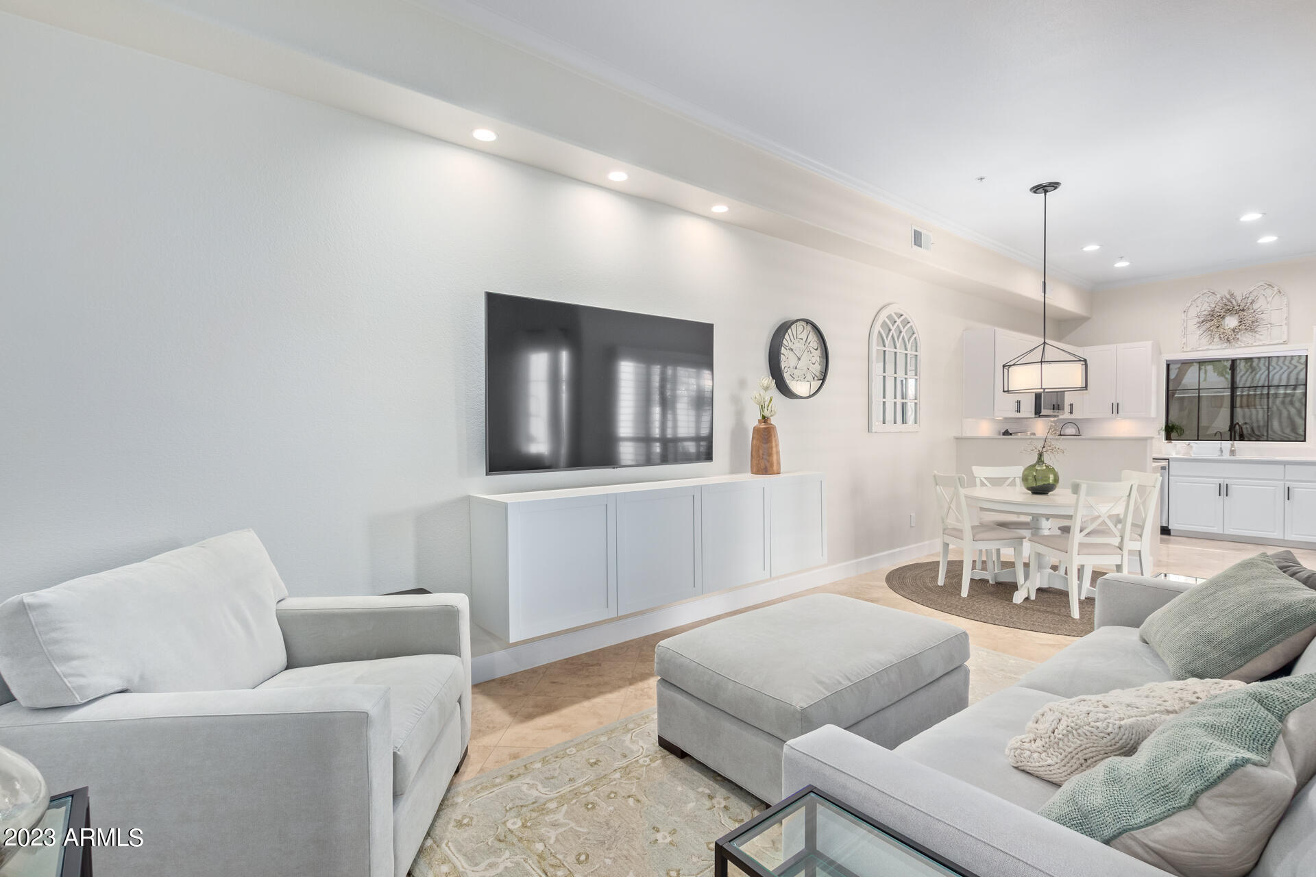 295 N RURAL Road Unit: 118