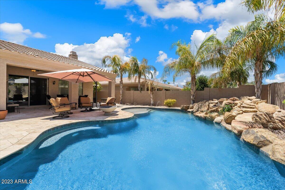 1342 E CANARY Drive