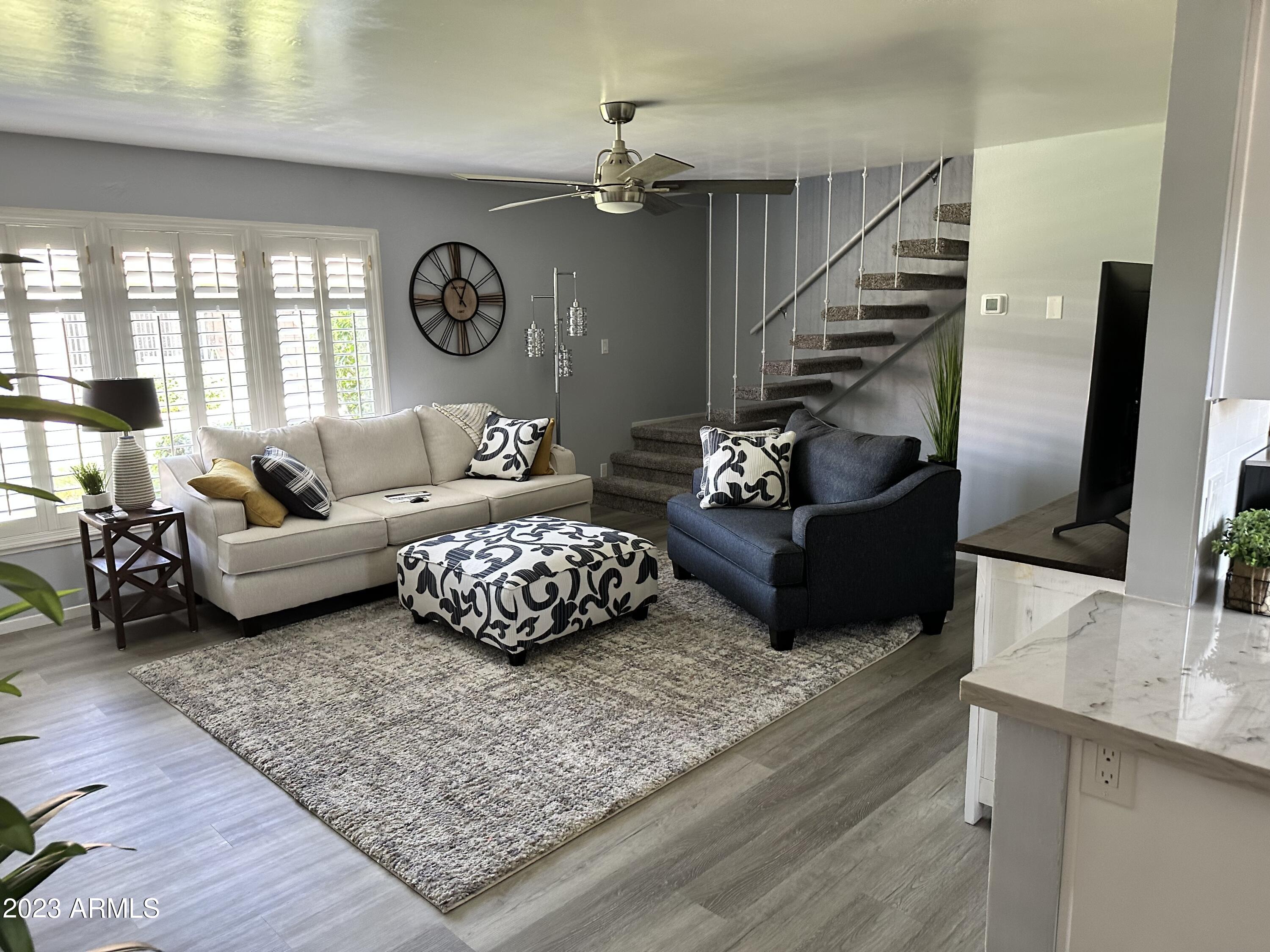 1320 E BETHANY HOME Road Unit: 5