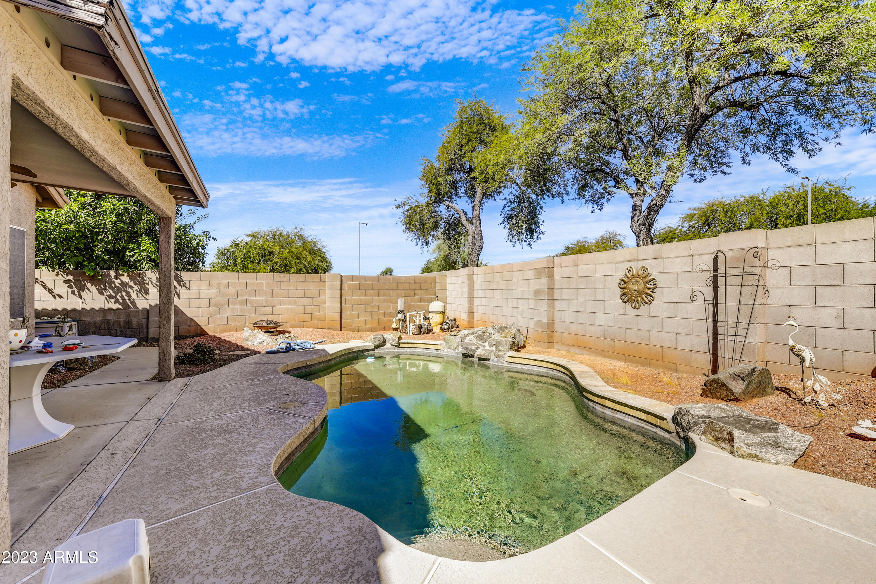 4526 E ROWEL Road