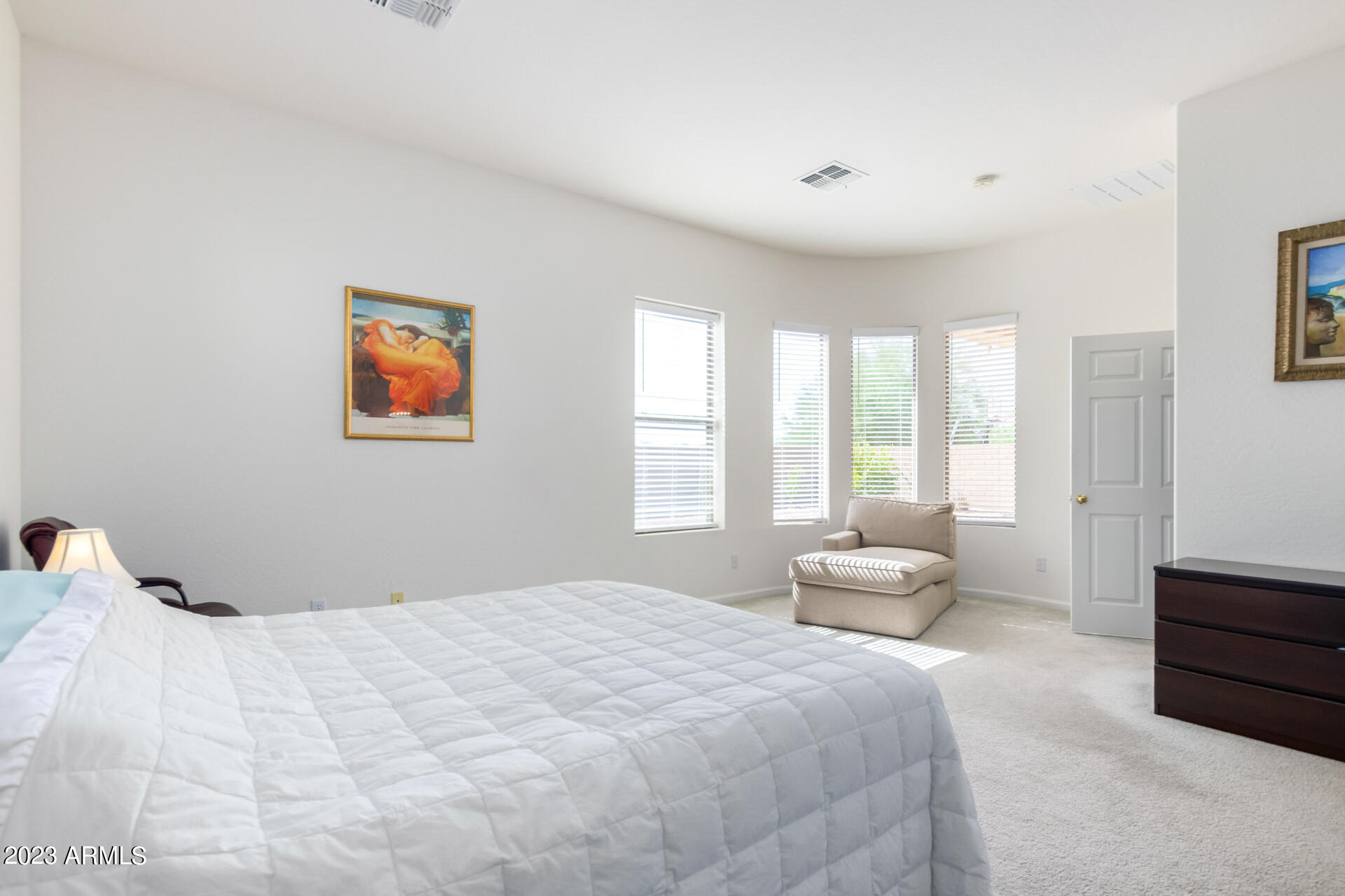 2221 W Apache Rain Road