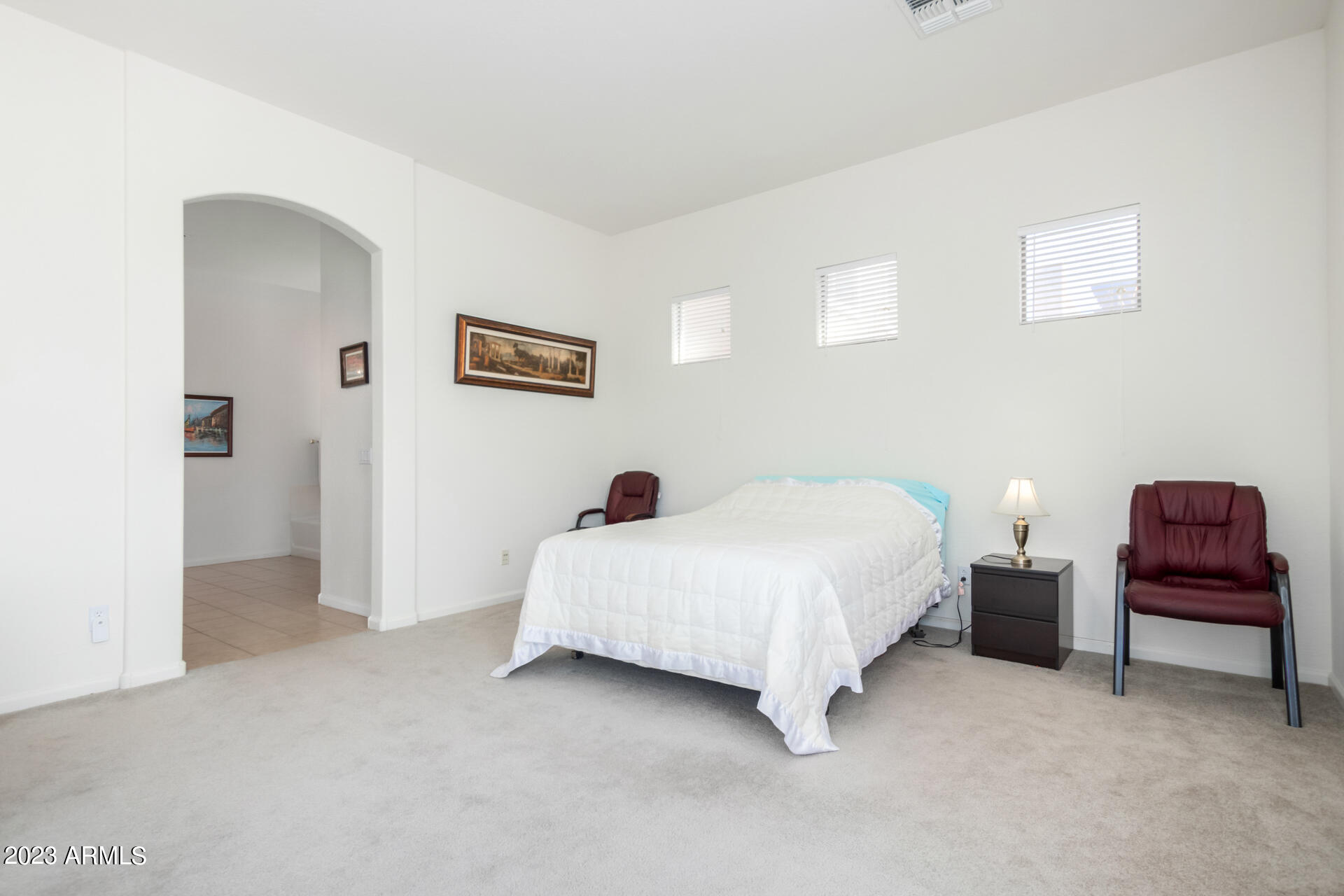 2221 W Apache Rain Road