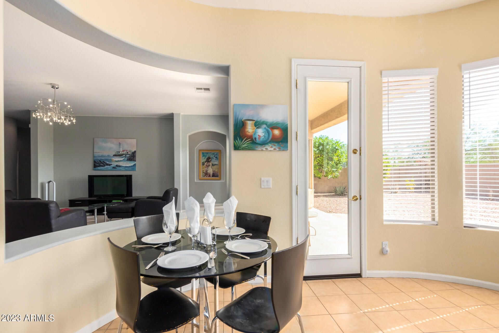 2221 W Apache Rain Road