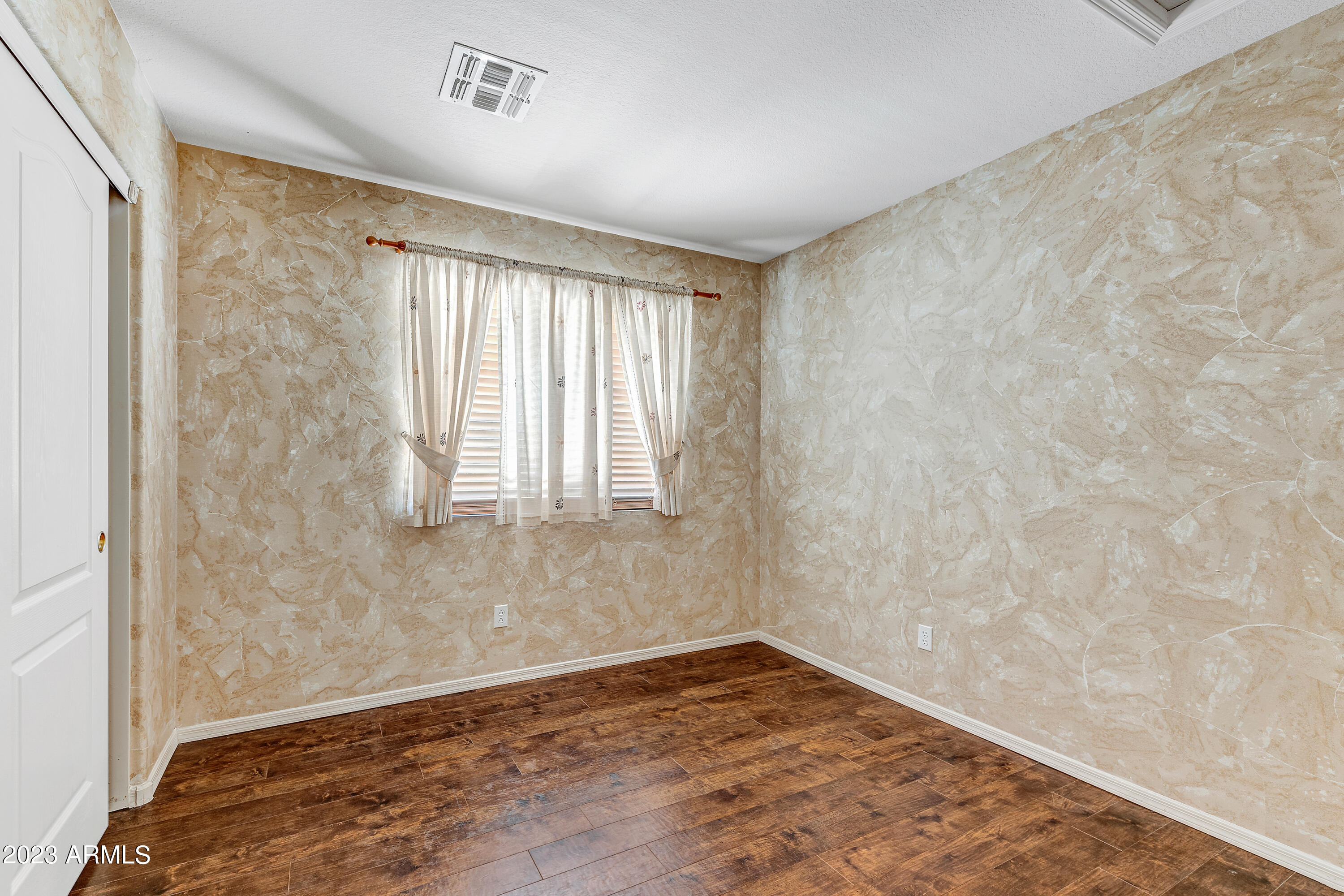 26418 N 43RD Place