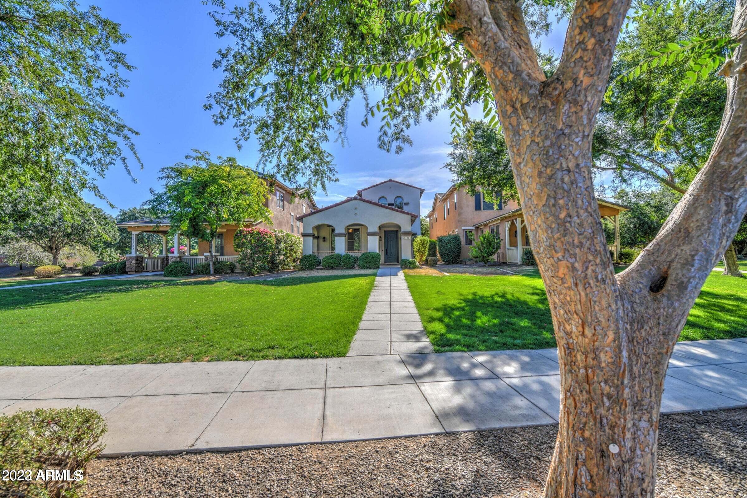 15332 W DAHLIA Drive