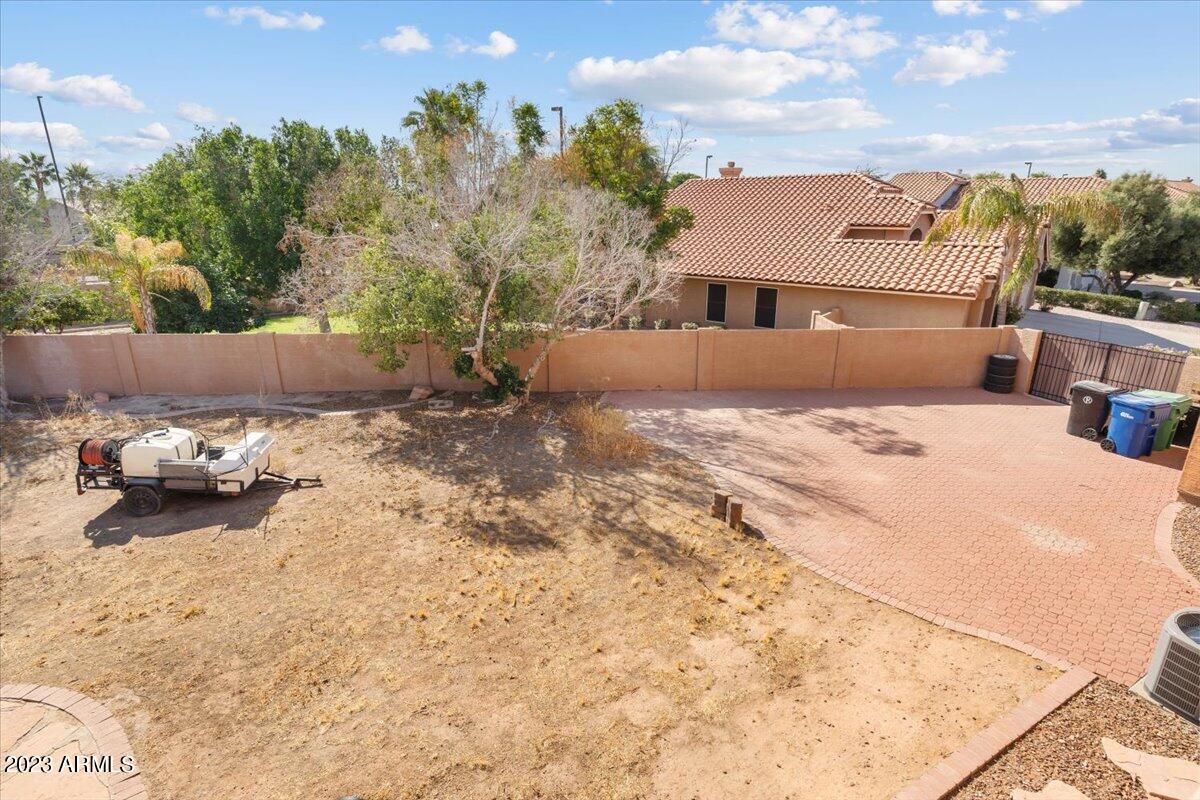 2165 S RAVEN Circle