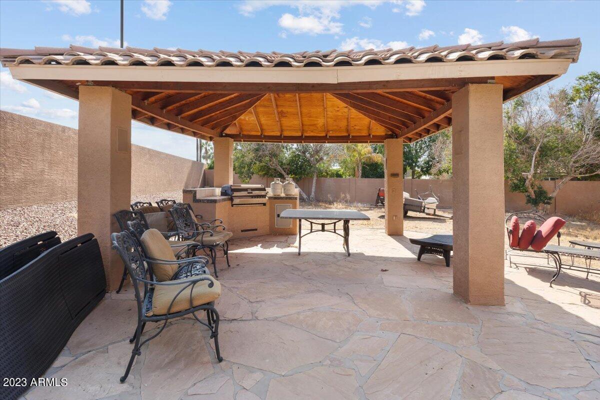 2165 S RAVEN Circle