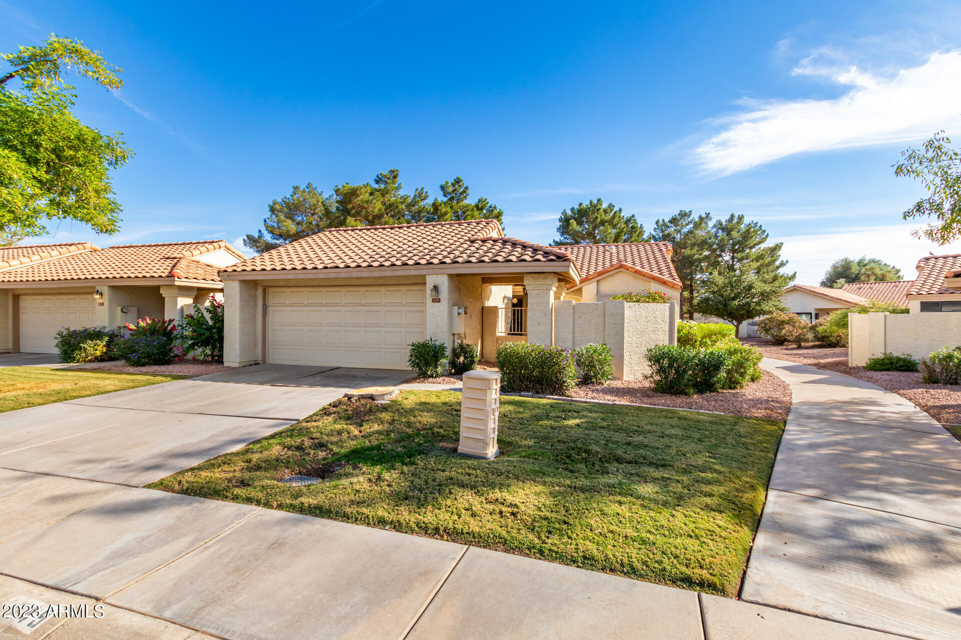 1049 E CHILTON Drive