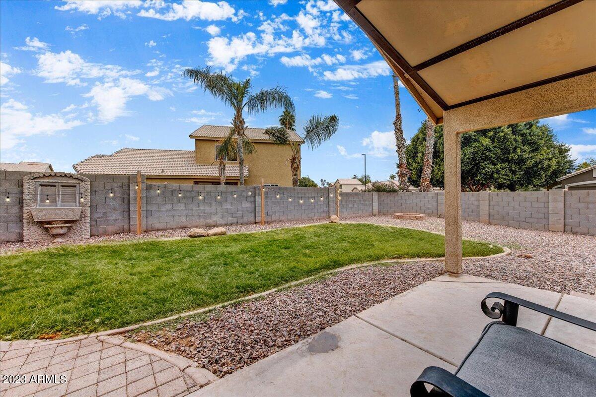 7411 E NIDO Avenue