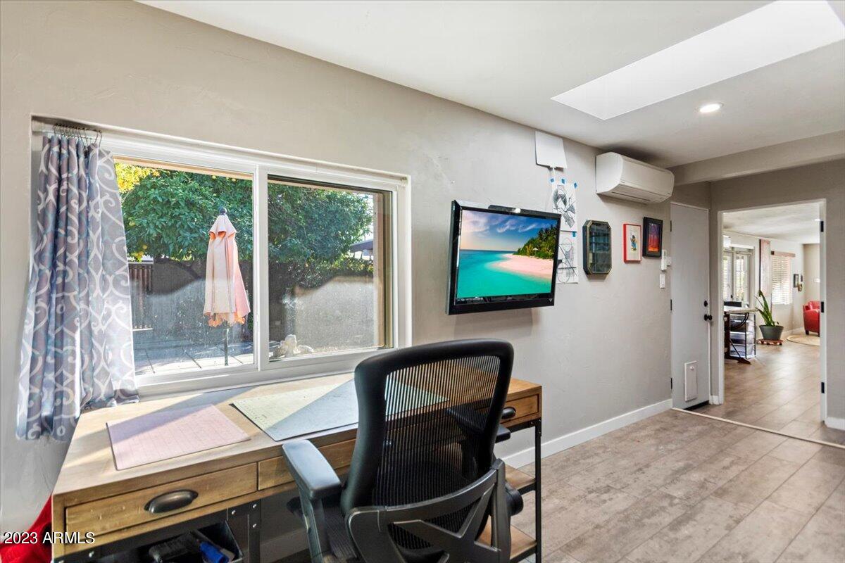 5129 E VERDE Lane